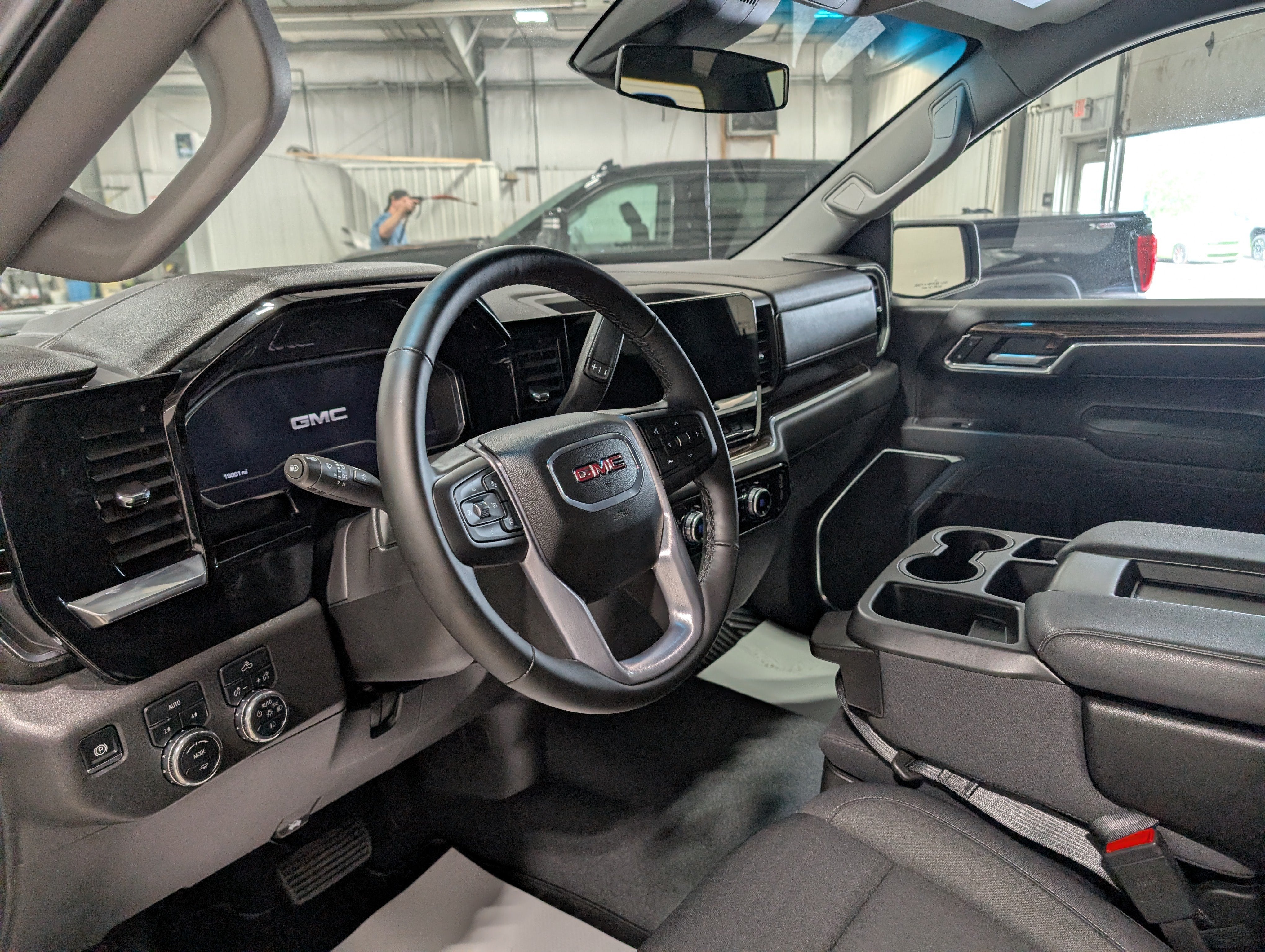 2025 GMC Sierra 1500 Elevation