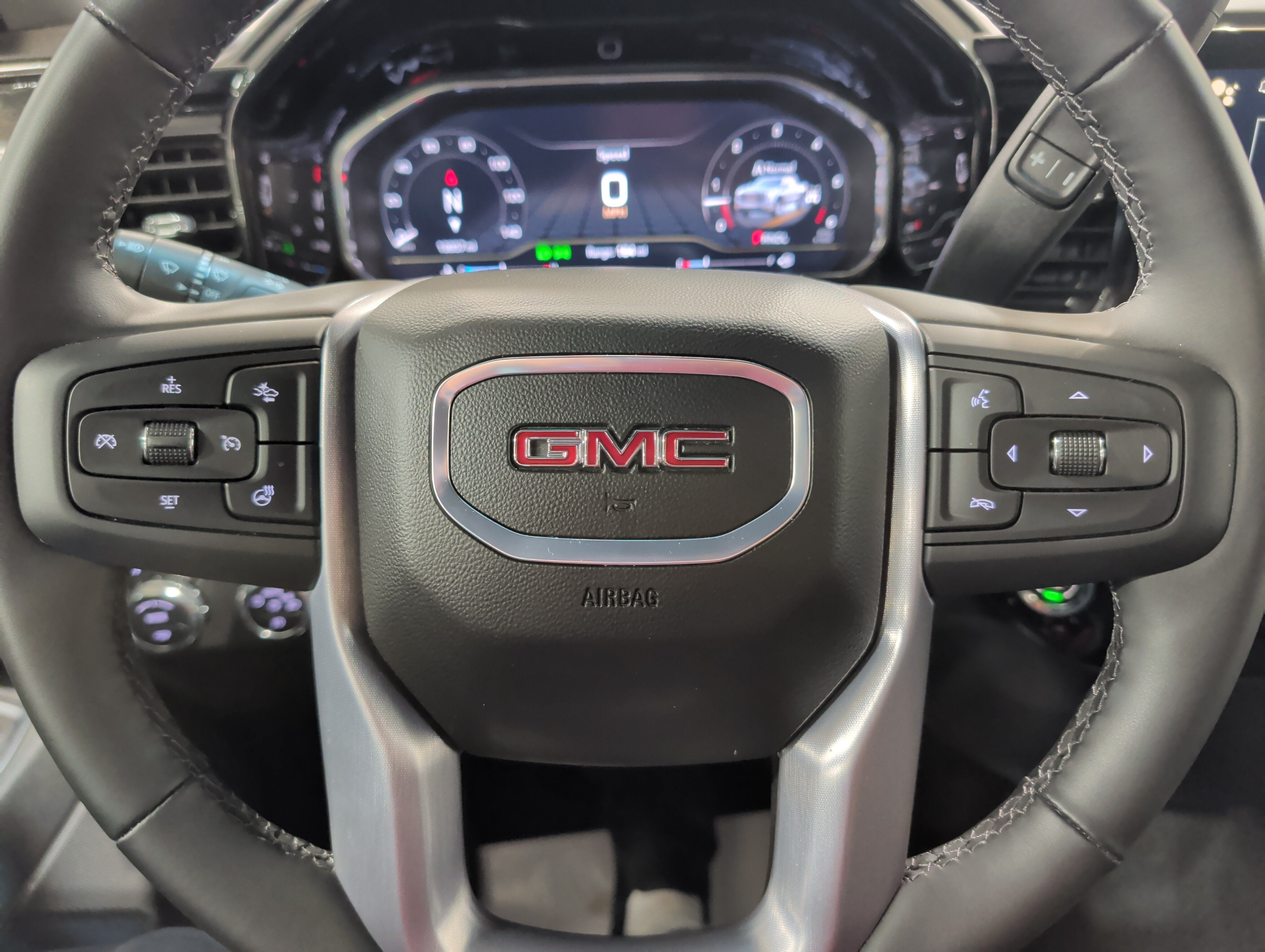 2025 GMC Sierra 1500 Elevation