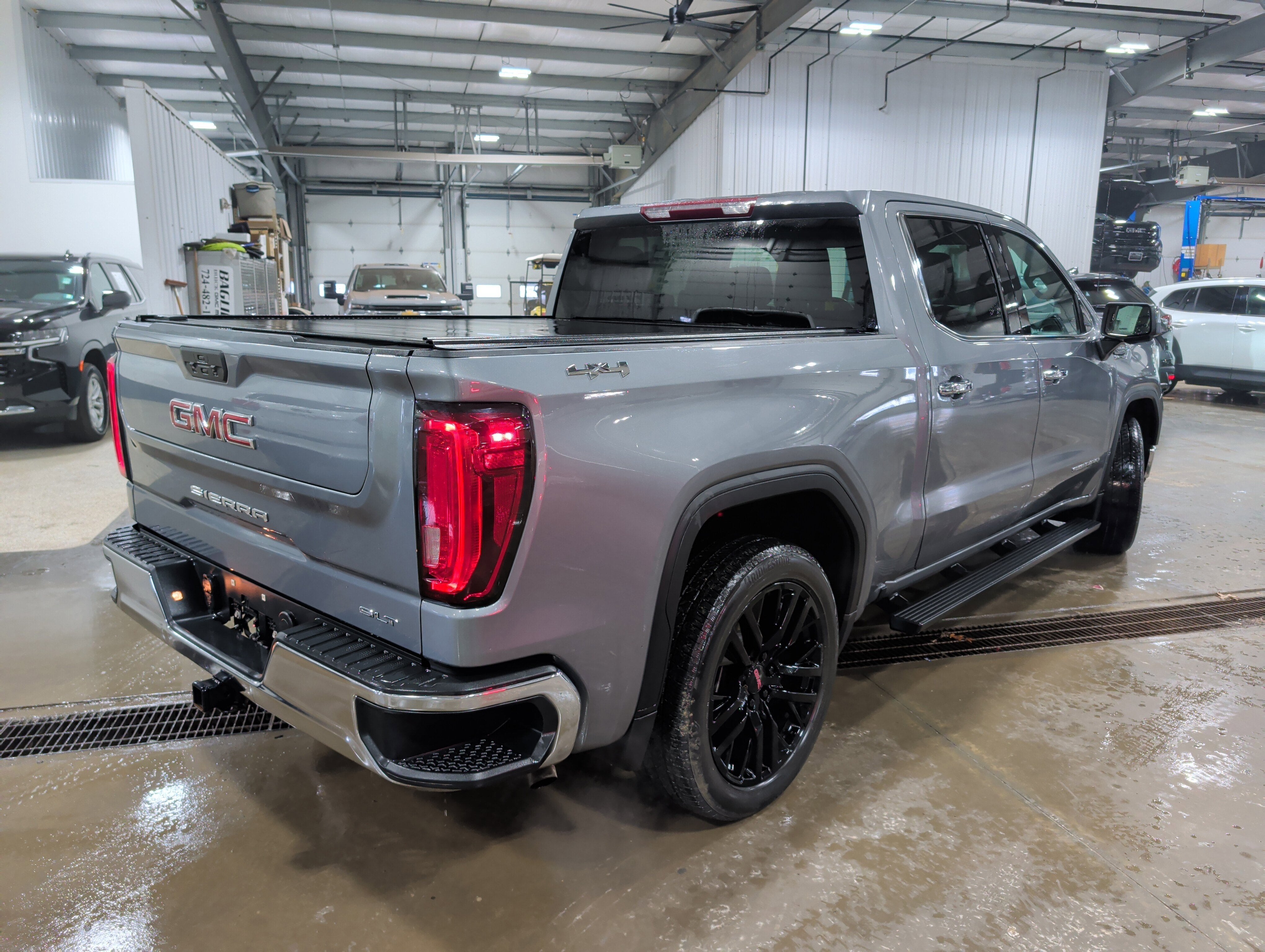 2021 GMC Sierra 1500 SLT