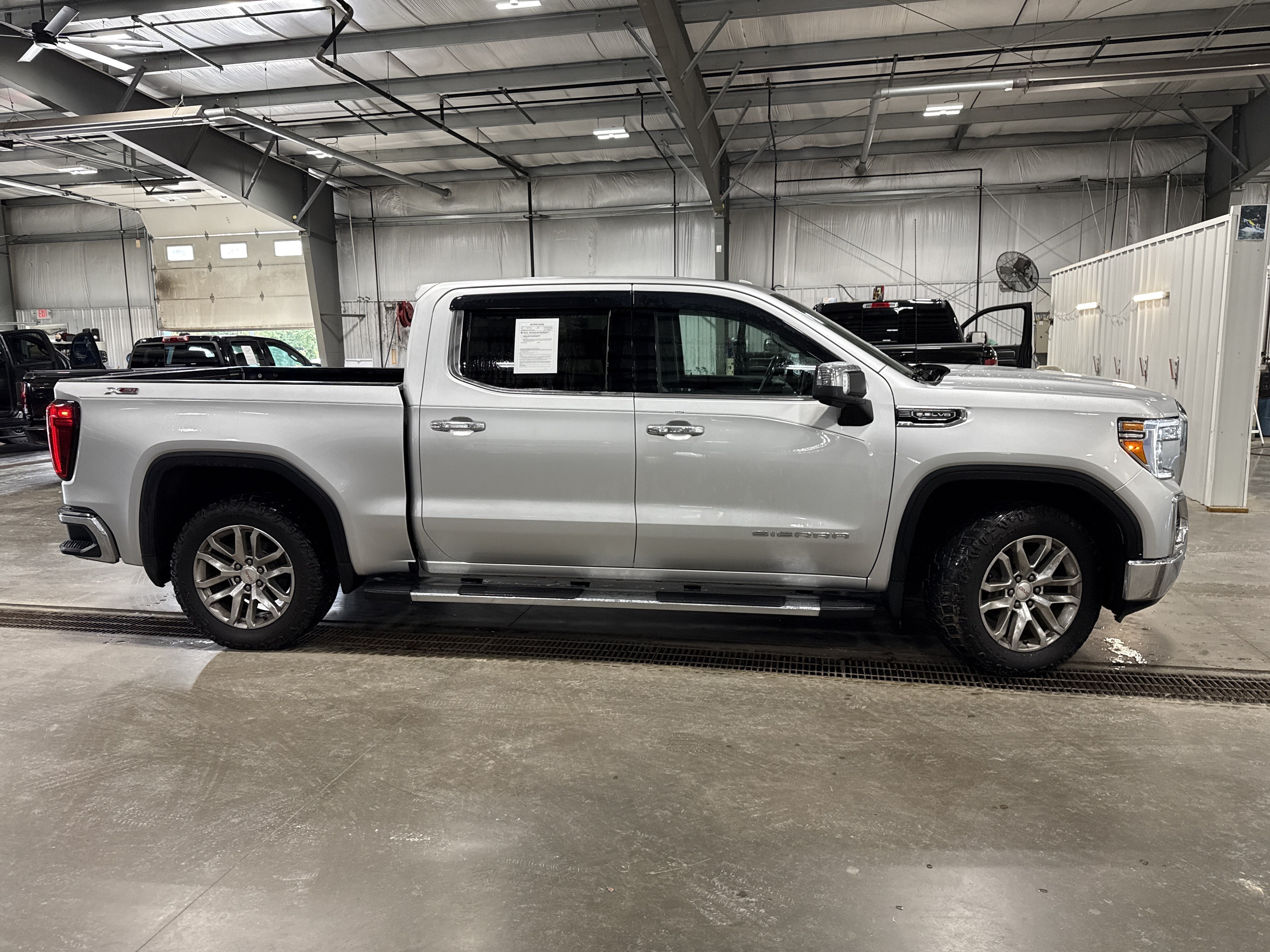 2020 GMC Sierra 1500 SLT