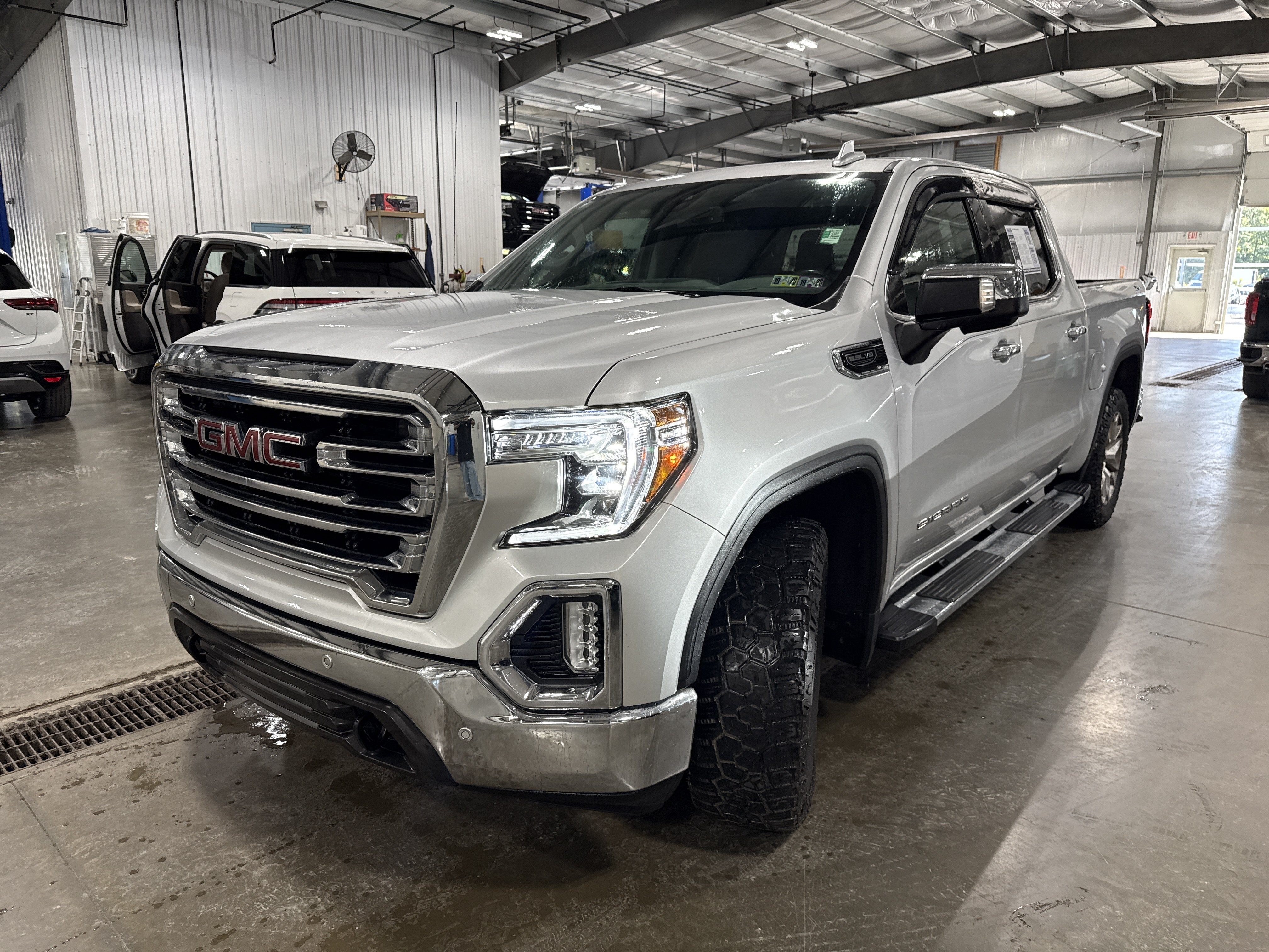 2020 GMC Sierra 1500 SLT