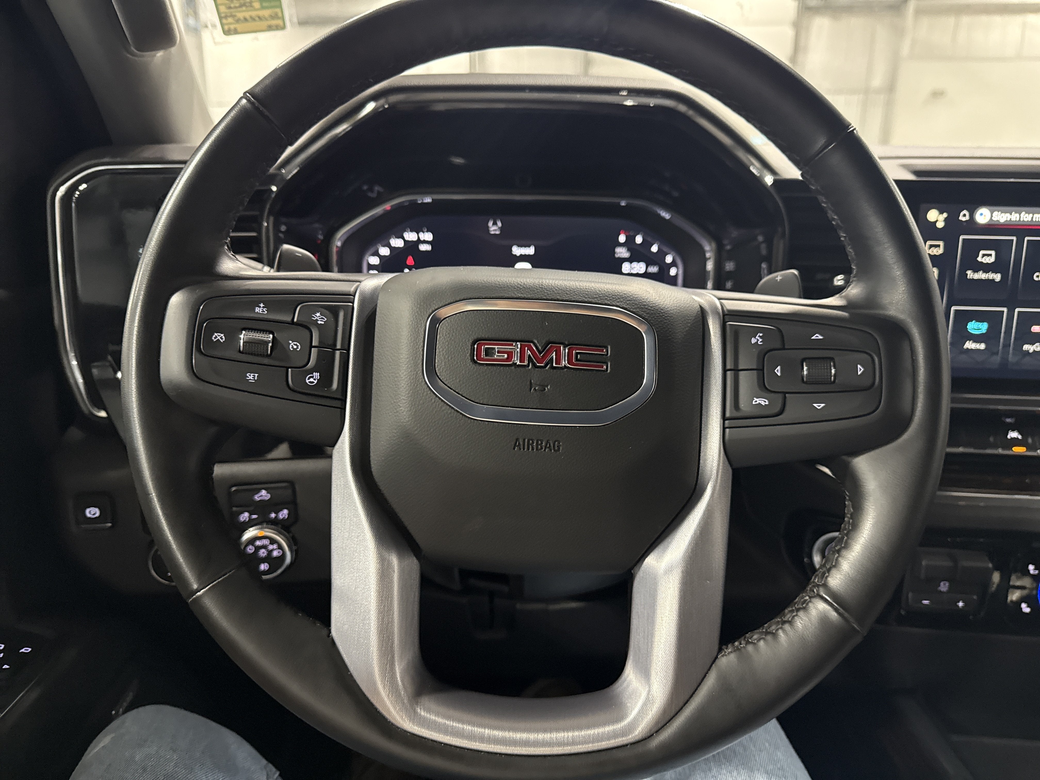 2025 GMC Sierra 1500 Elevation