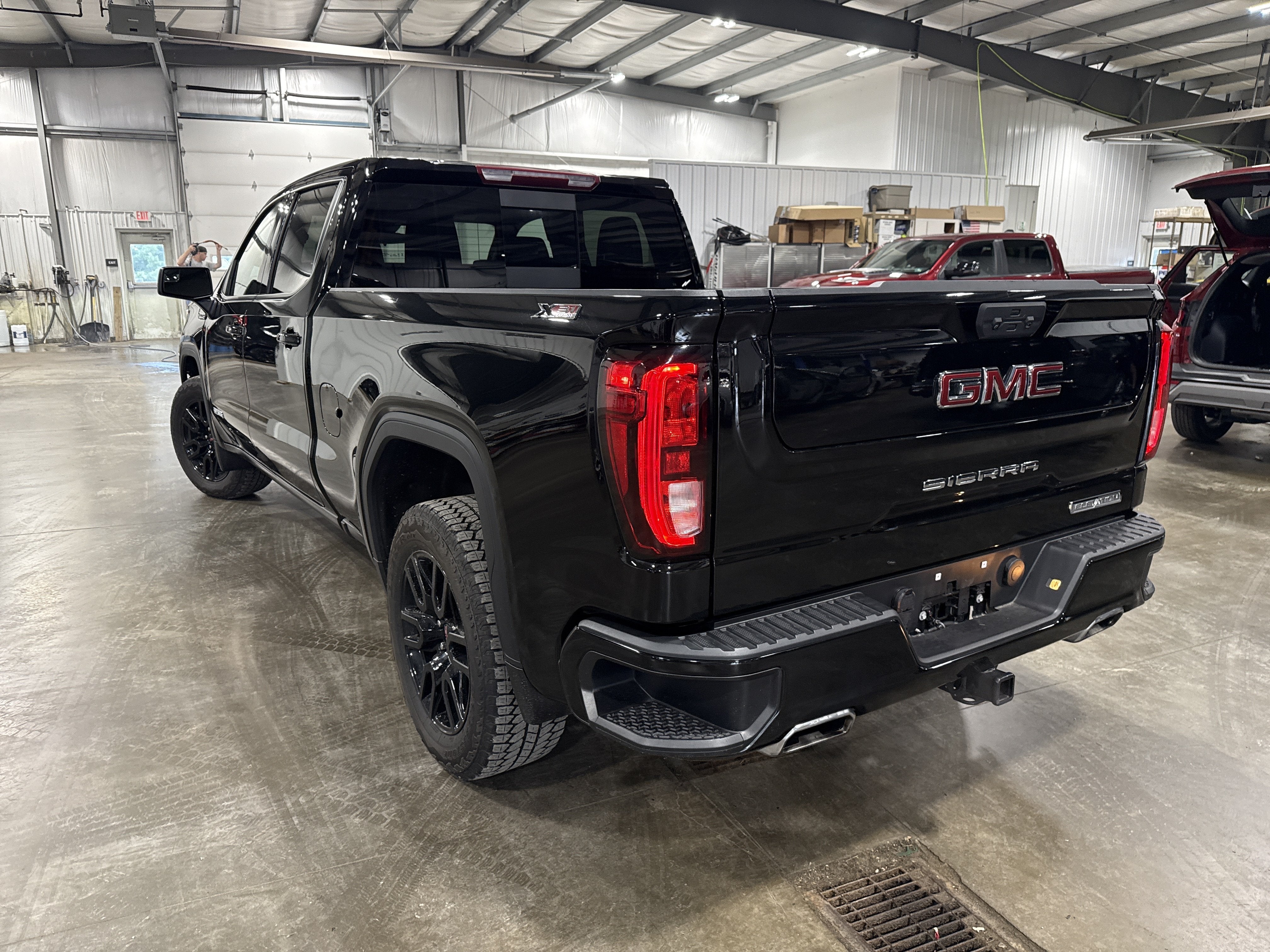 2025 GMC Sierra 1500 Elevation