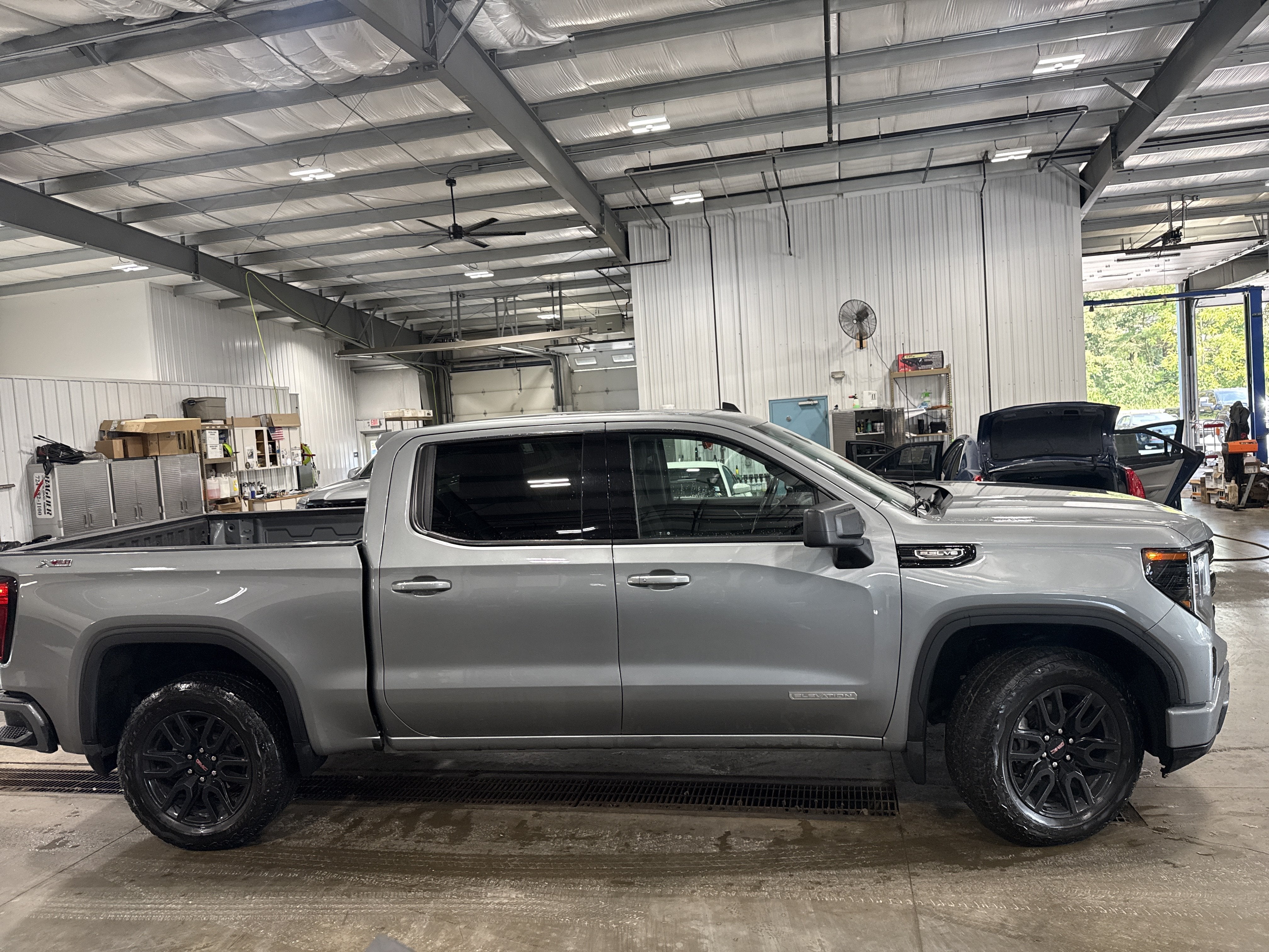 2024 GMC Sierra 1500 Elevation