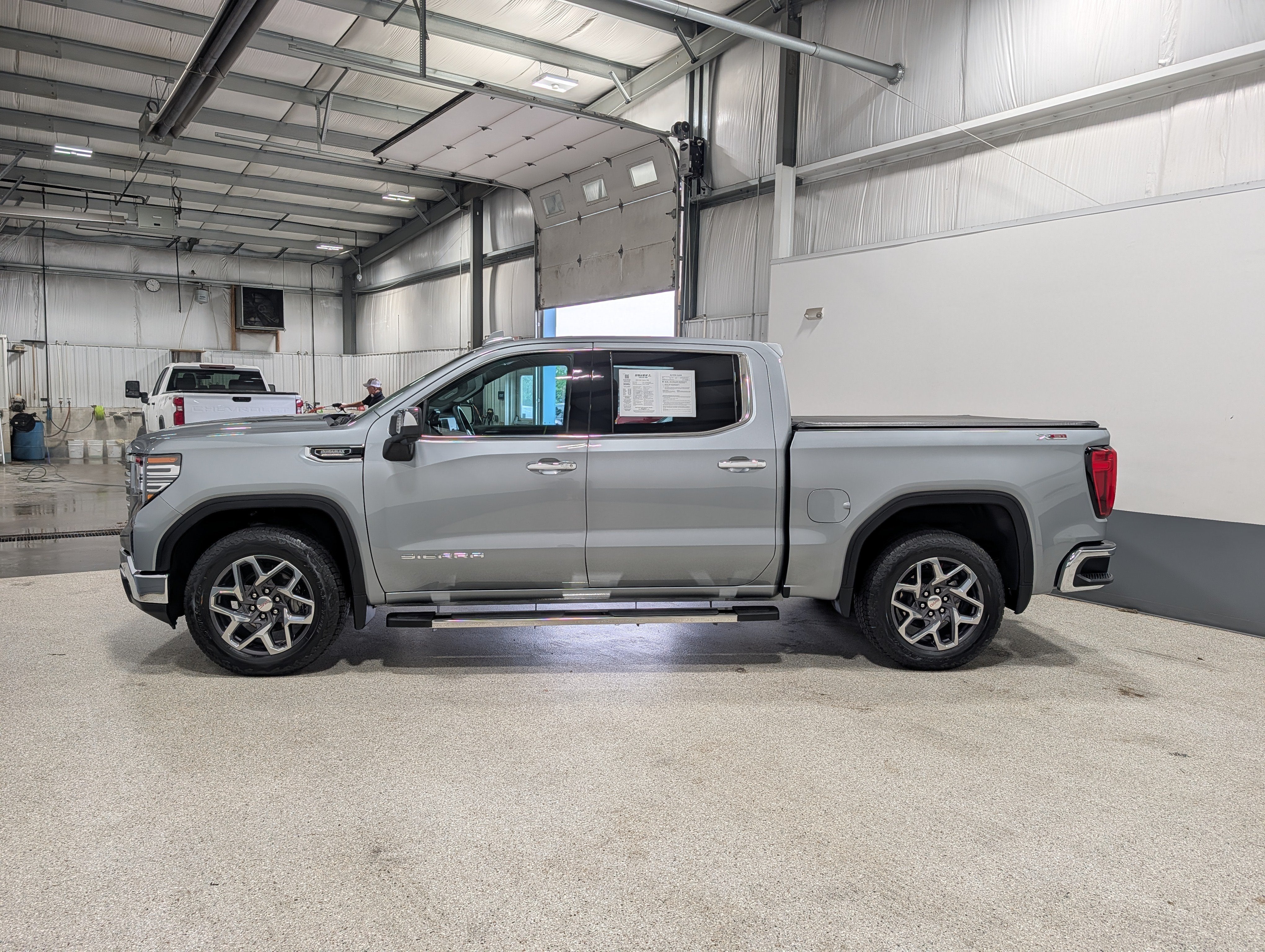 2023 GMC Sierra 1500 SLT