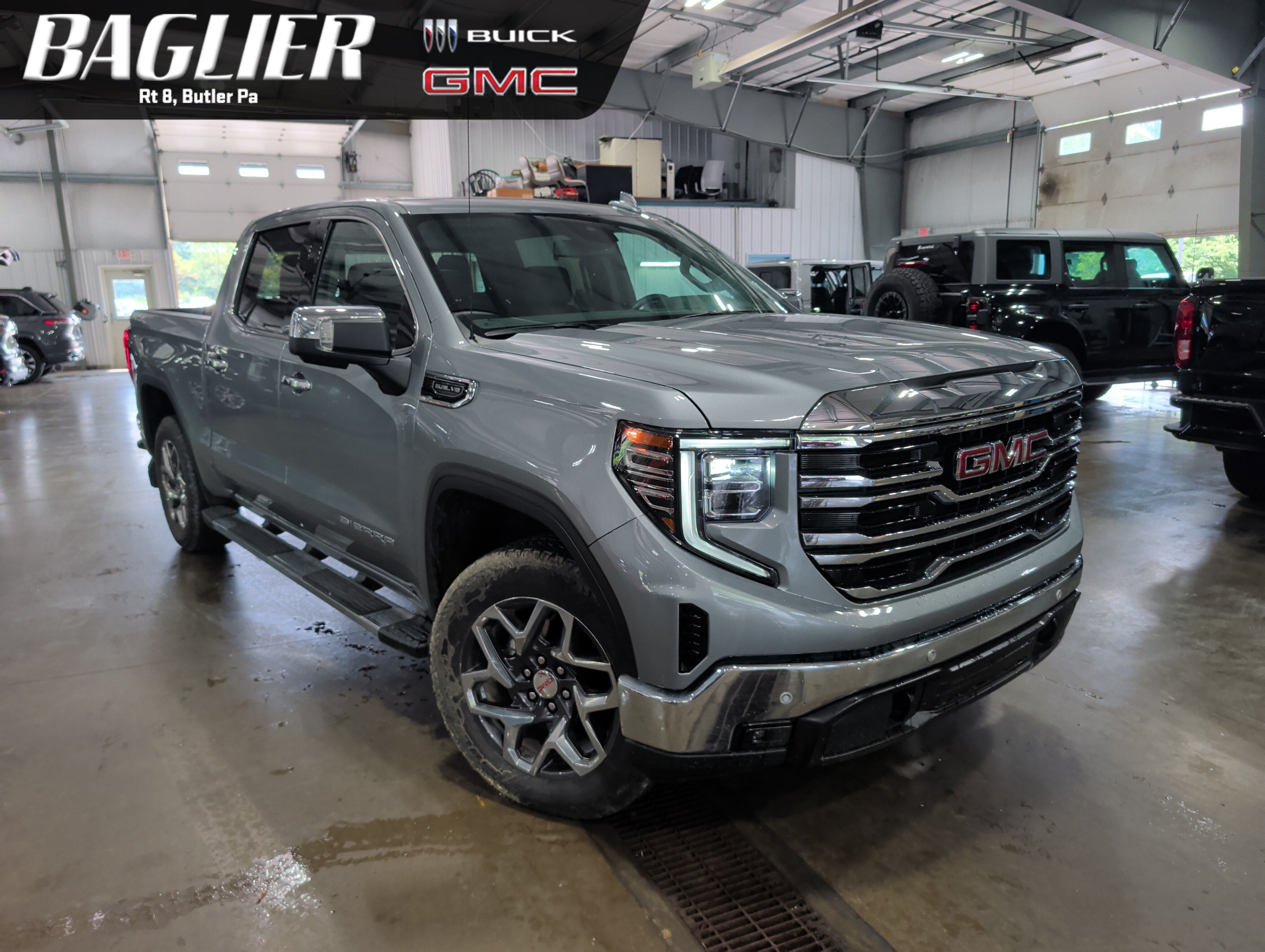 2024 GMC Sierra 1500 SLT