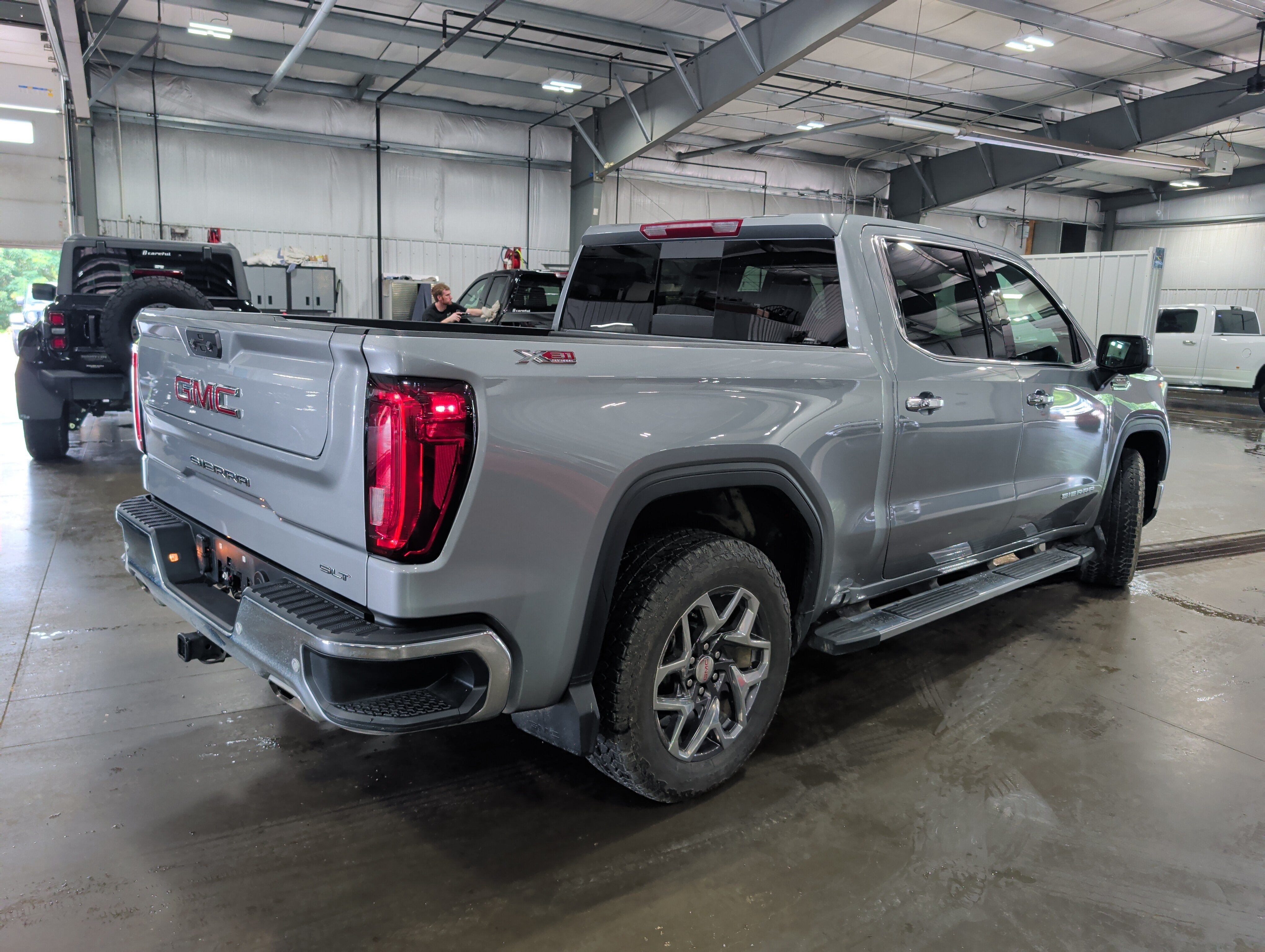 2024 GMC Sierra 1500 SLT