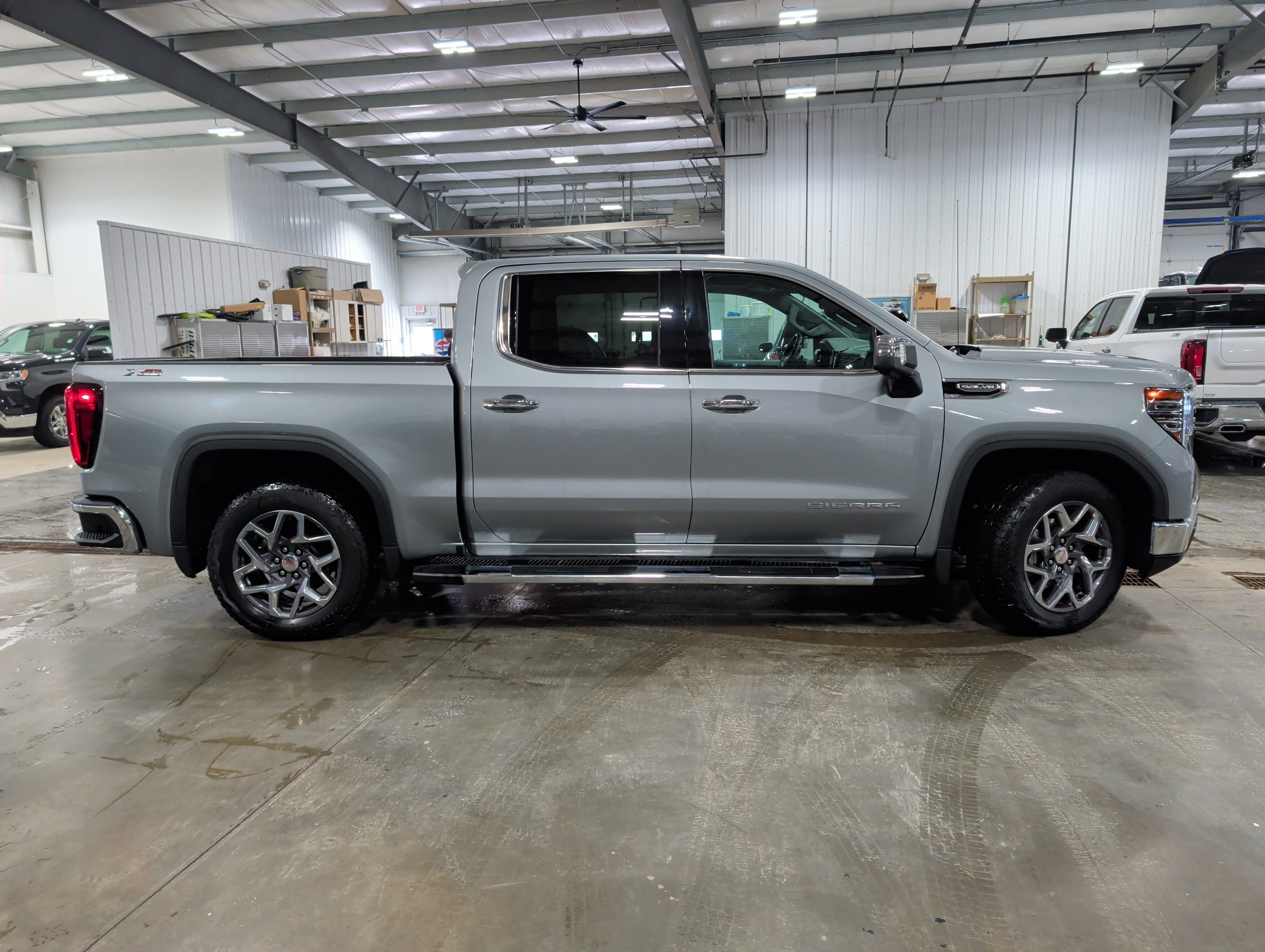 2023 GMC Sierra 1500 SLT