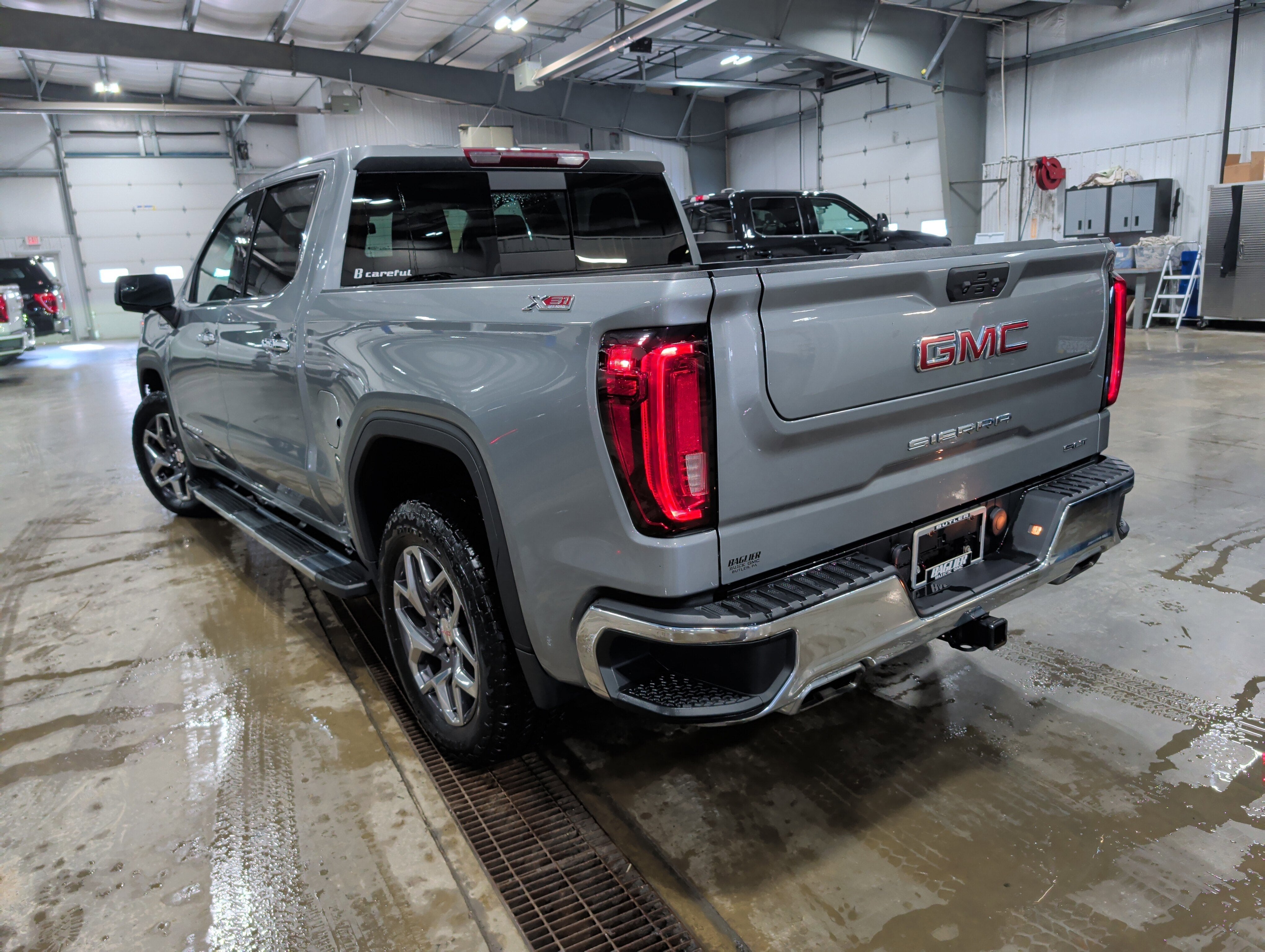 2023 GMC Sierra 1500 SLT