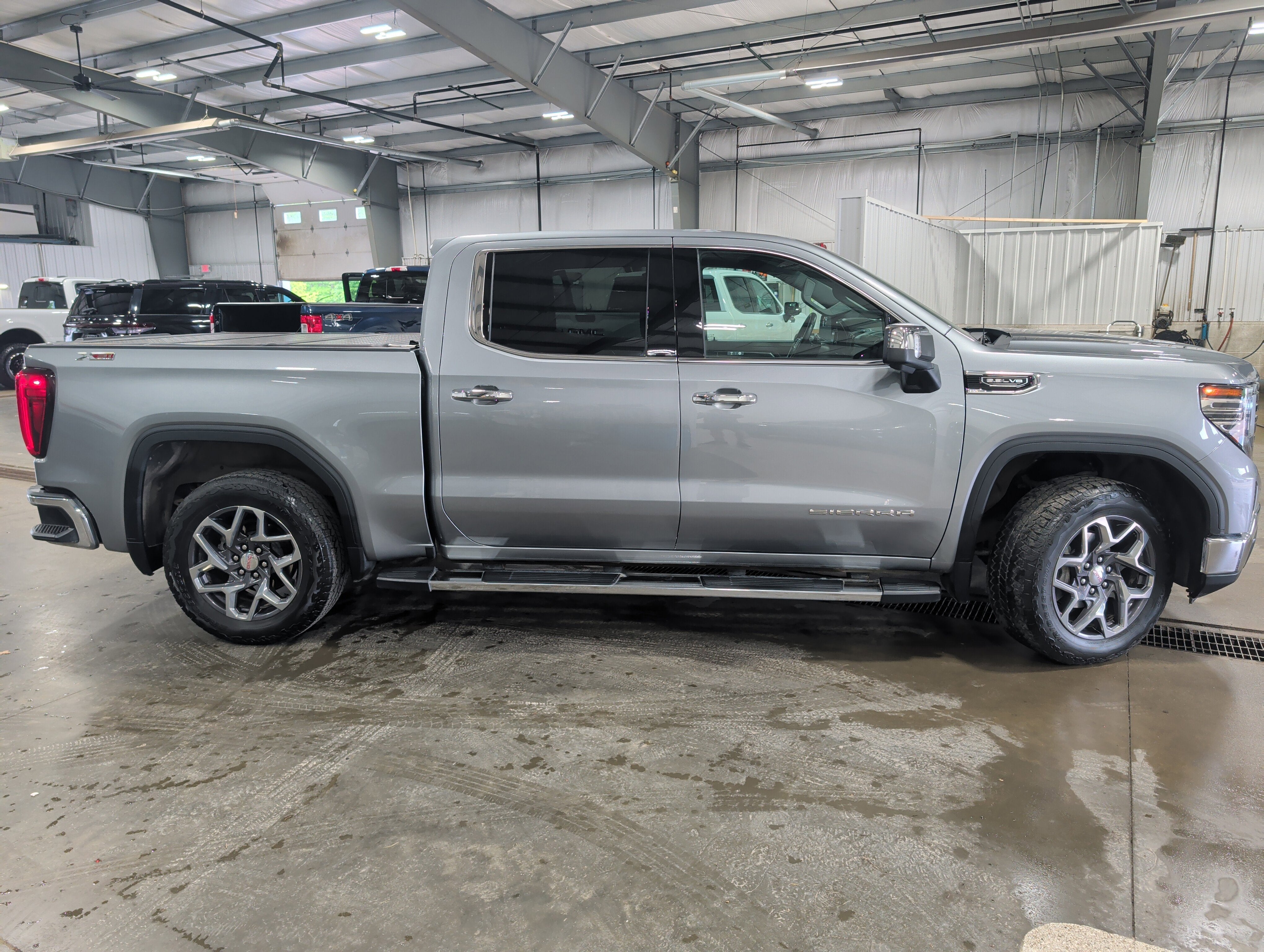 2023 GMC Sierra 1500 SLT