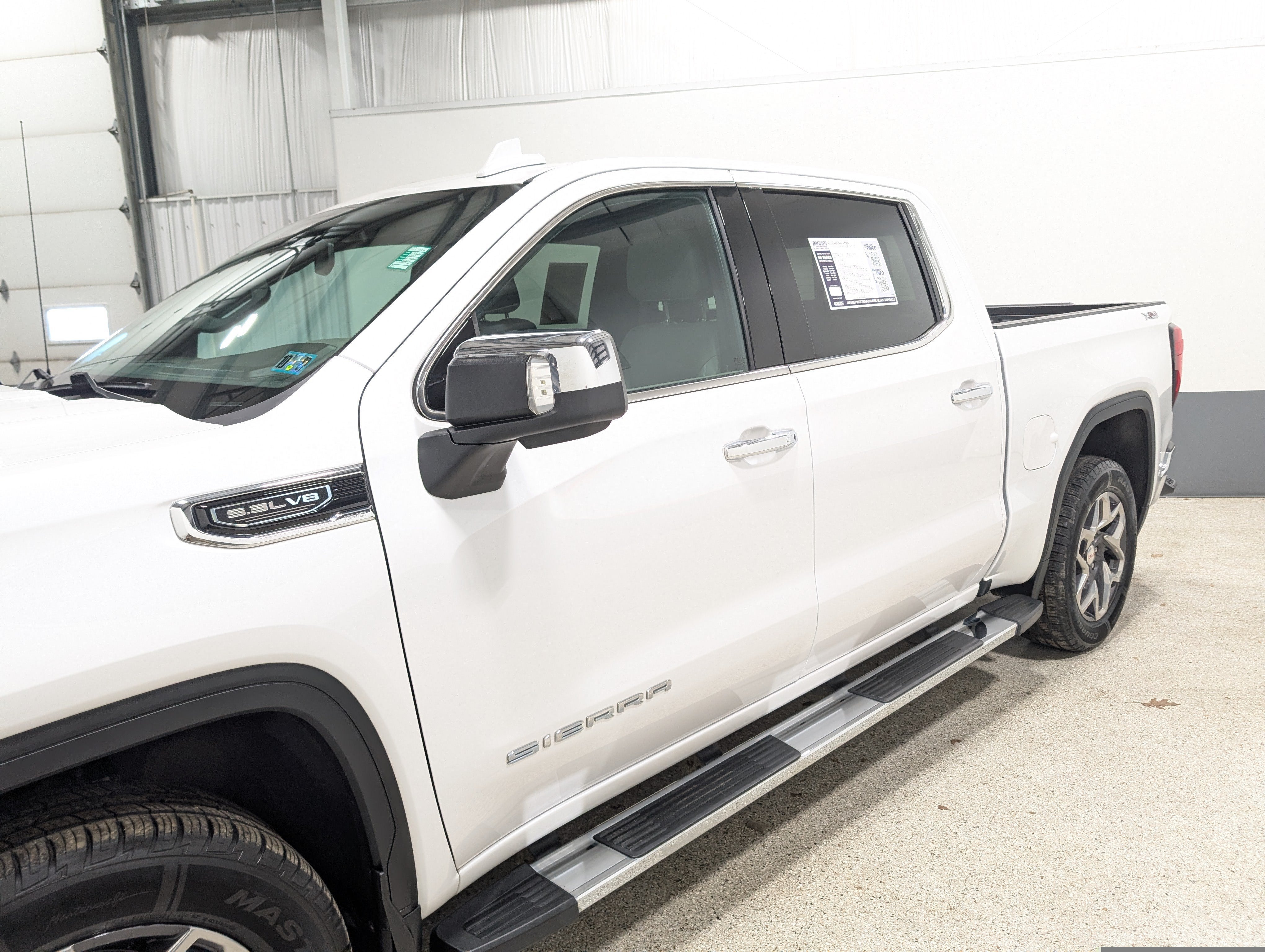 2023 GMC Sierra 1500 SLT