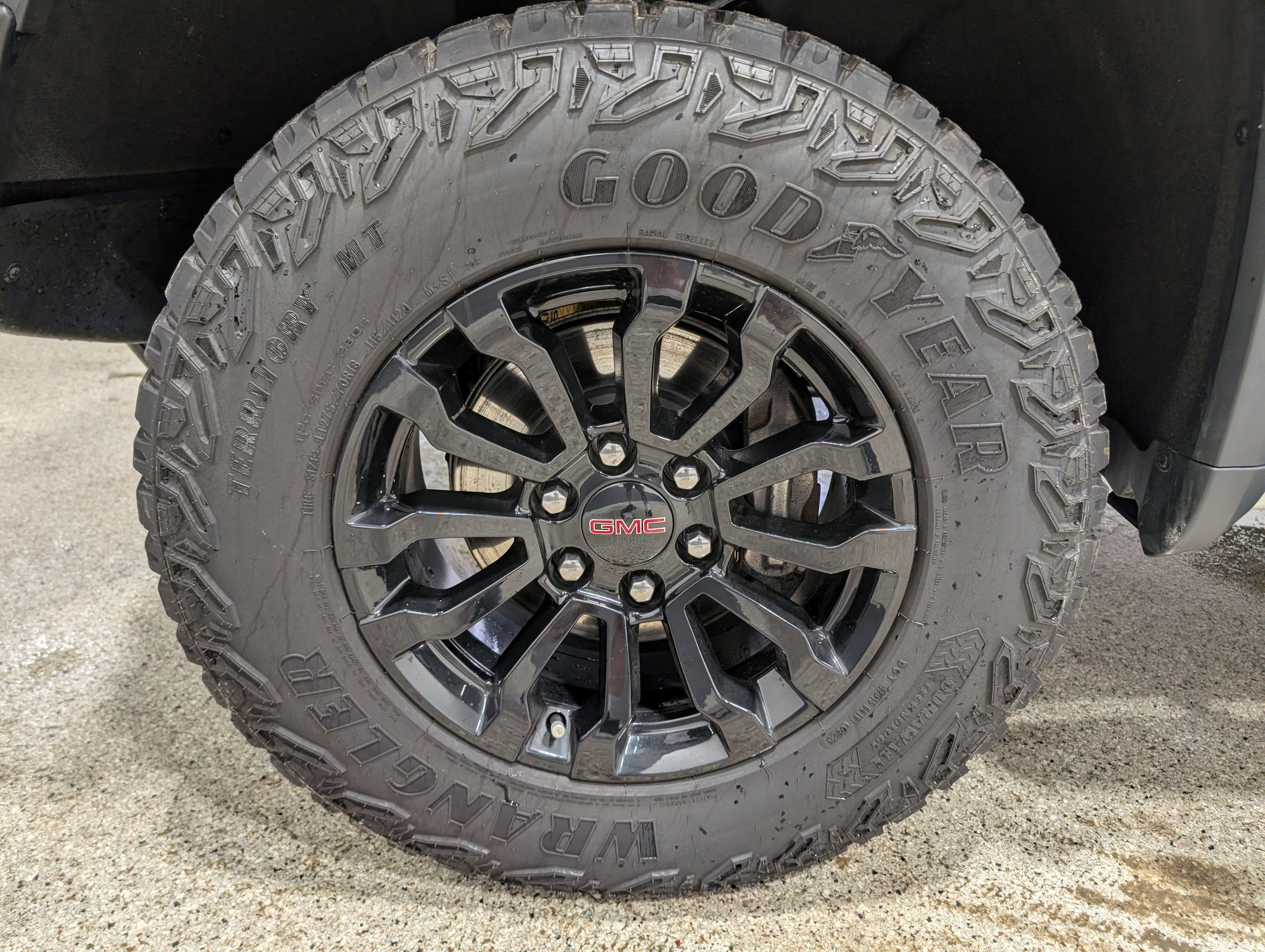 2023 GMC Sierra 1500 AT4X