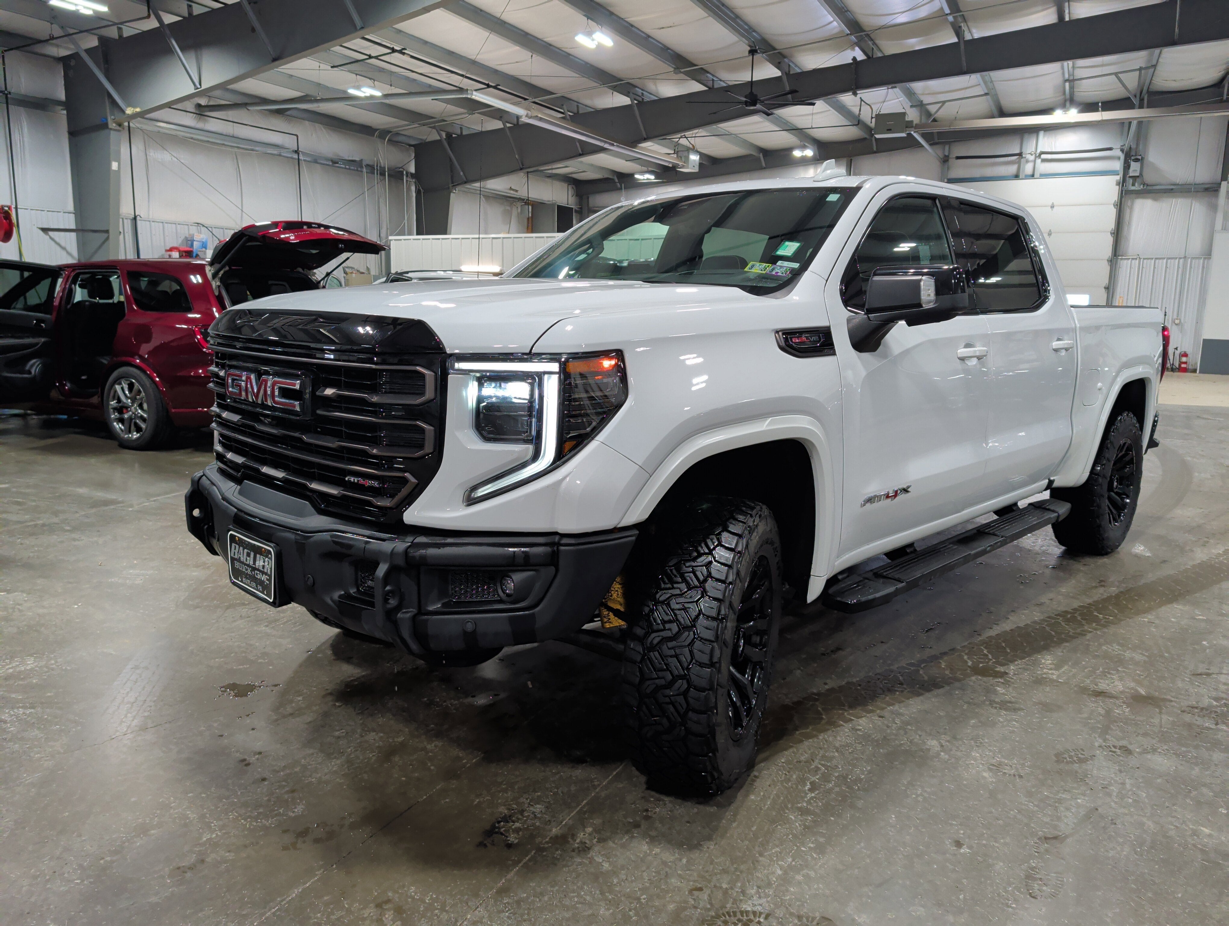 2023 GMC Sierra 1500 AT4X