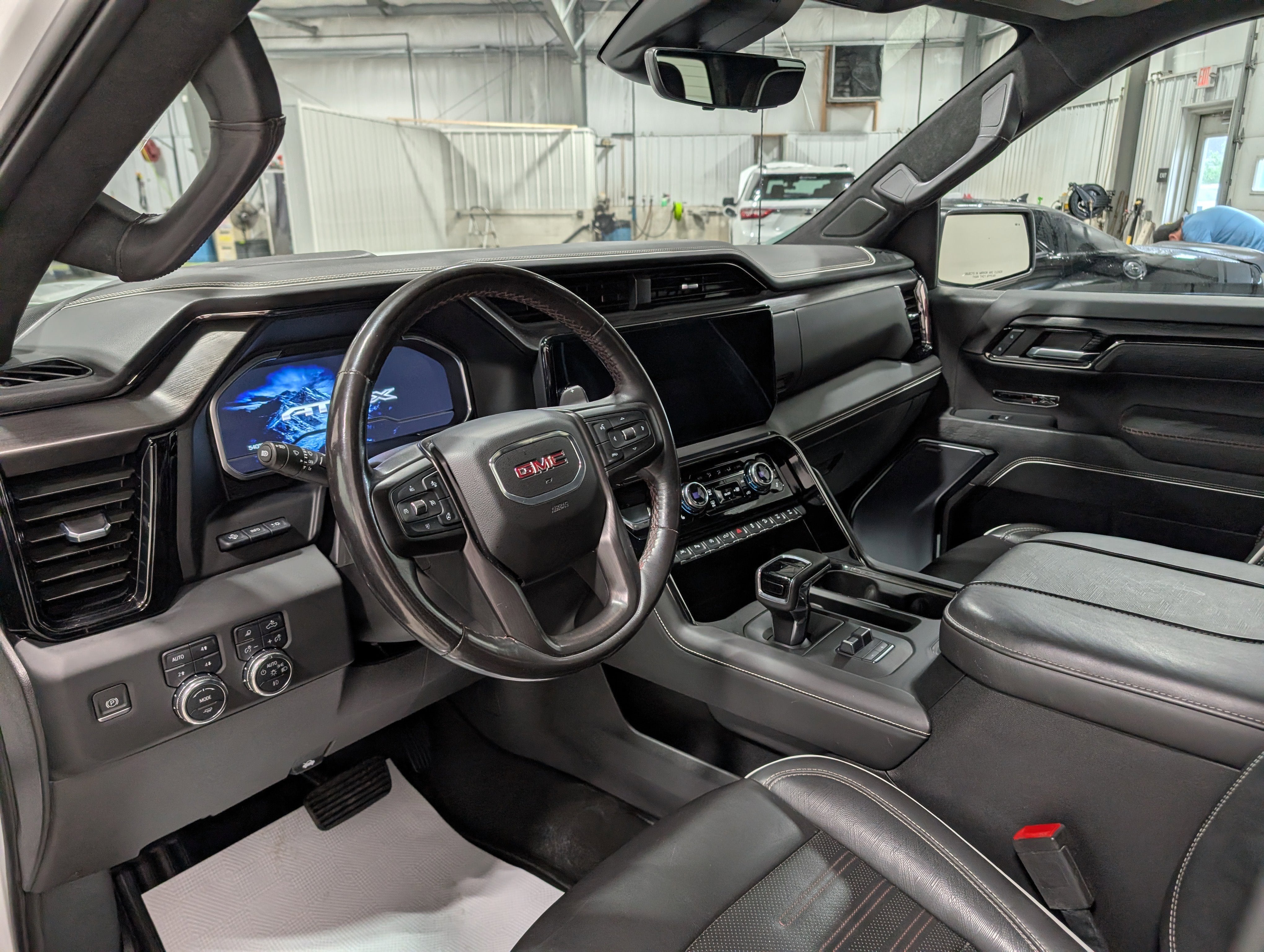2023 GMC Sierra 1500 AT4X