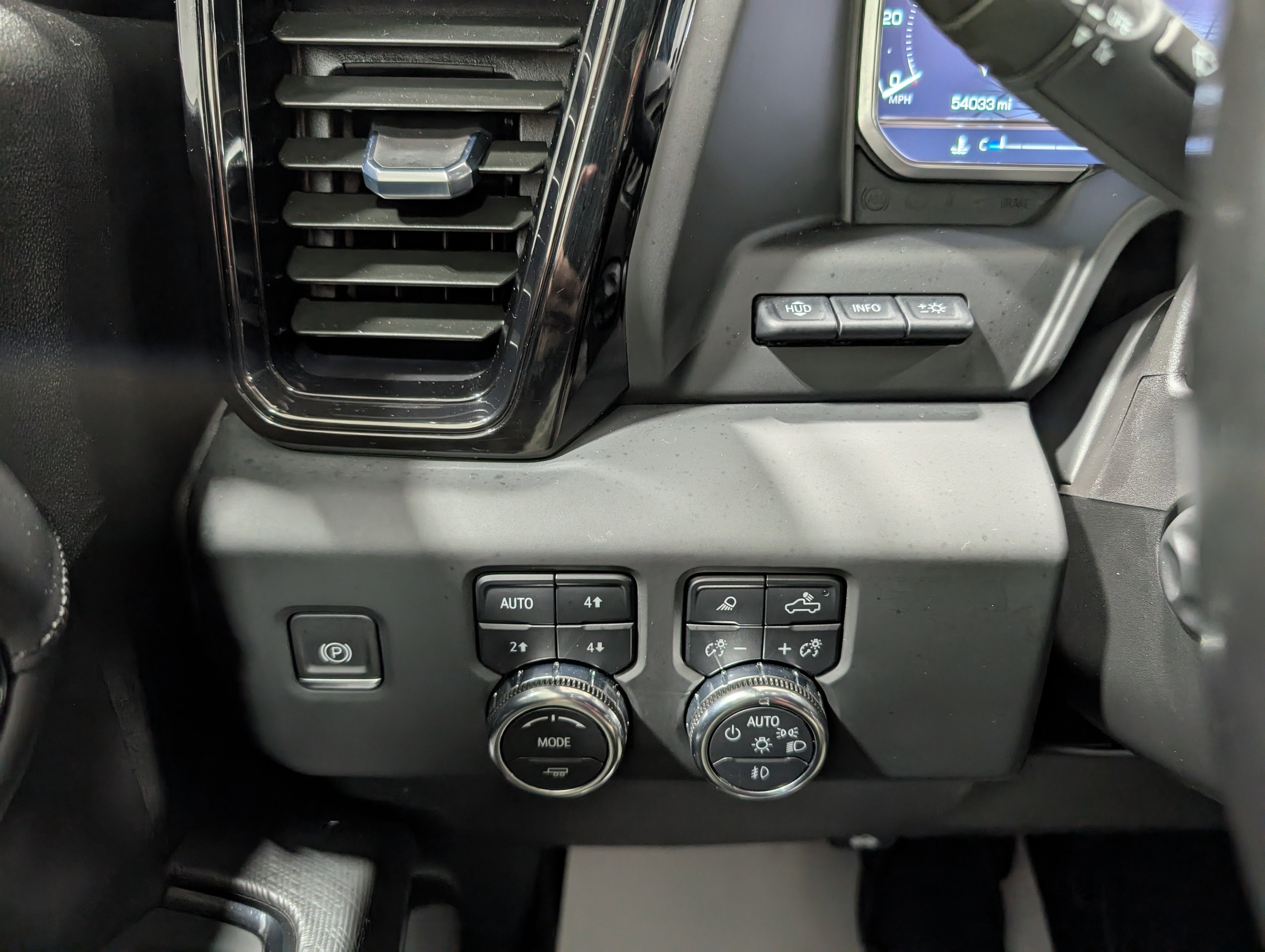 2023 GMC Sierra 1500 AT4X