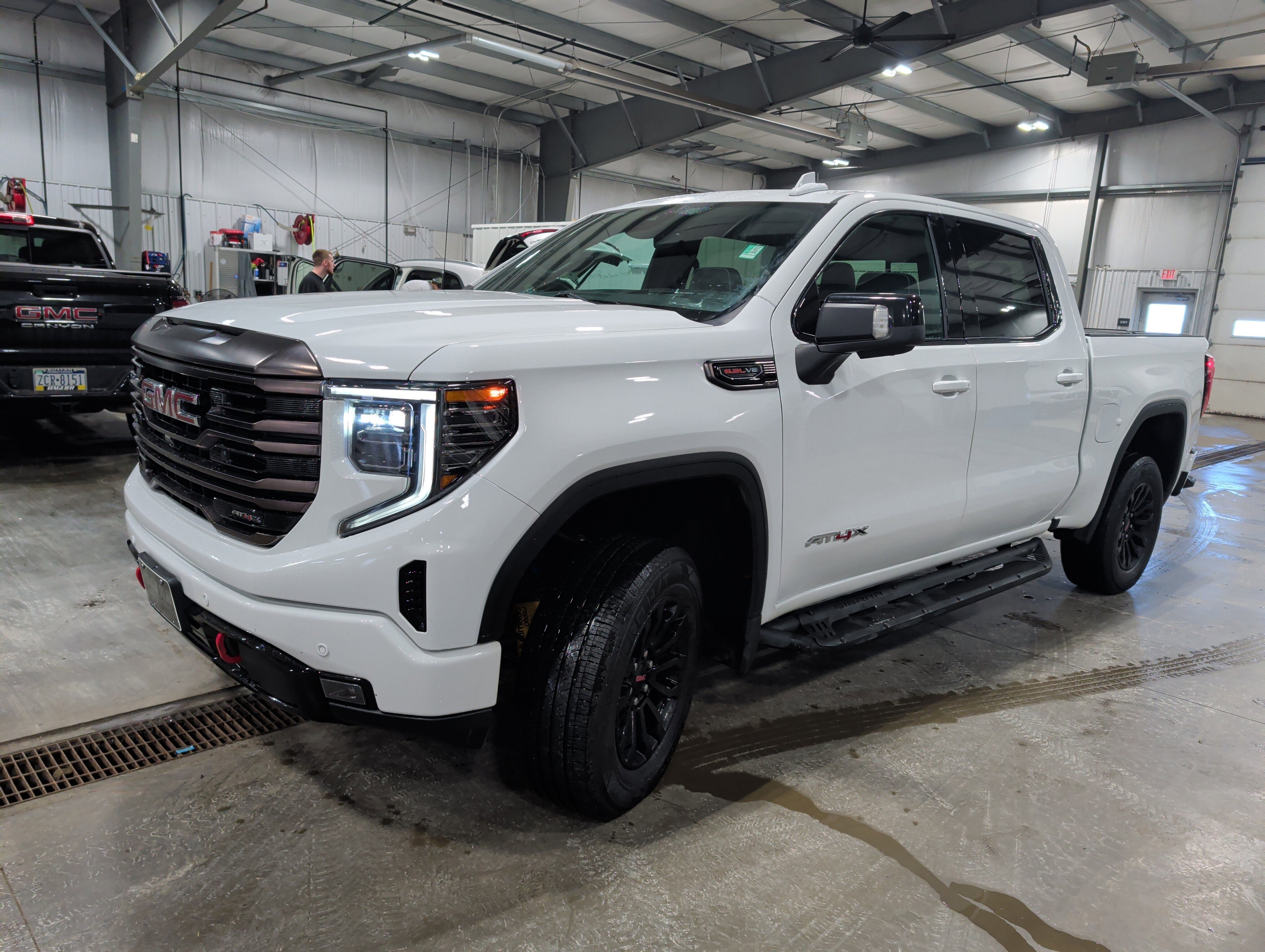 2023 GMC Sierra 1500 AT4X