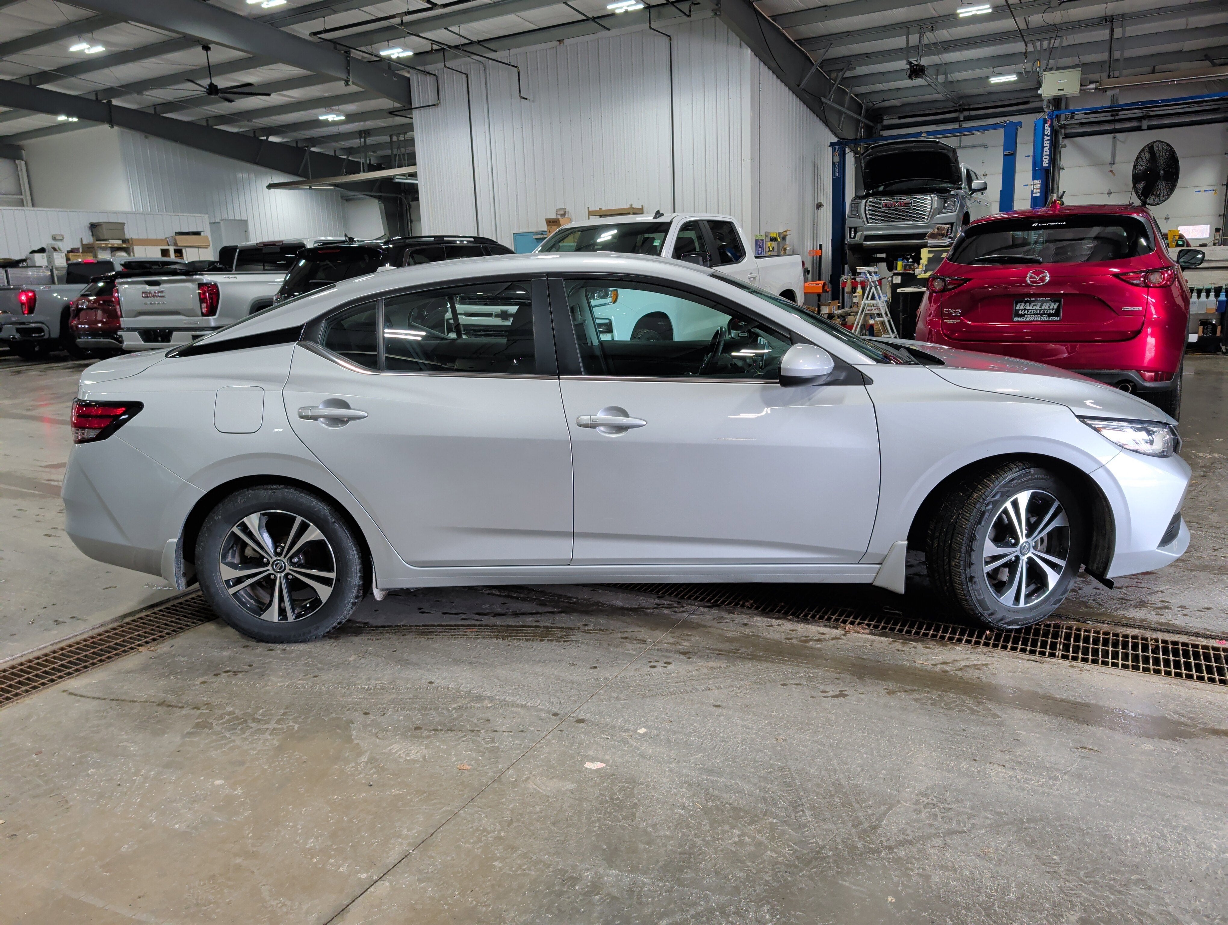 2022 Nissan Sentra SV Xtronic CVT