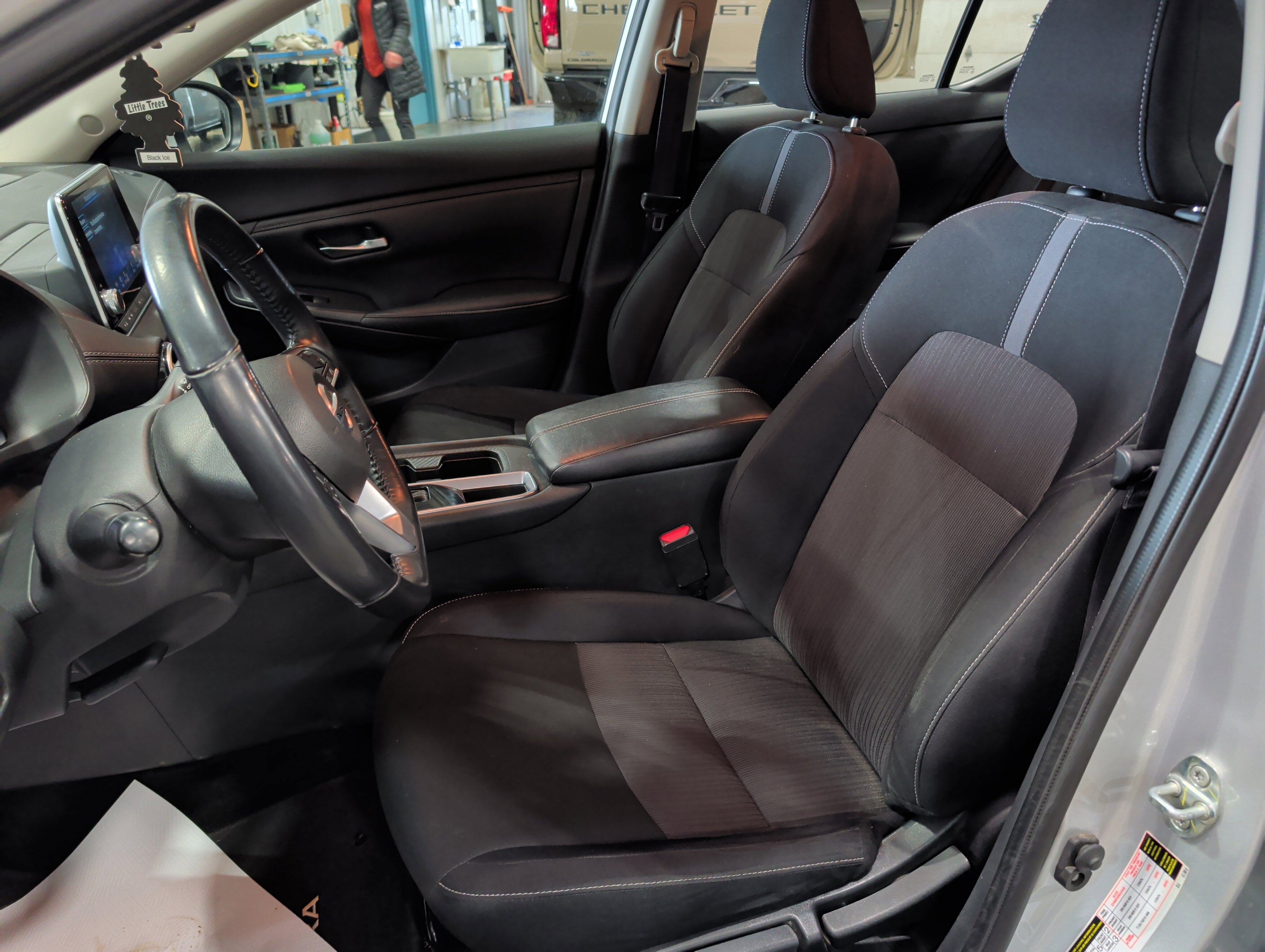 2022 Nissan Sentra SV Xtronic CVT