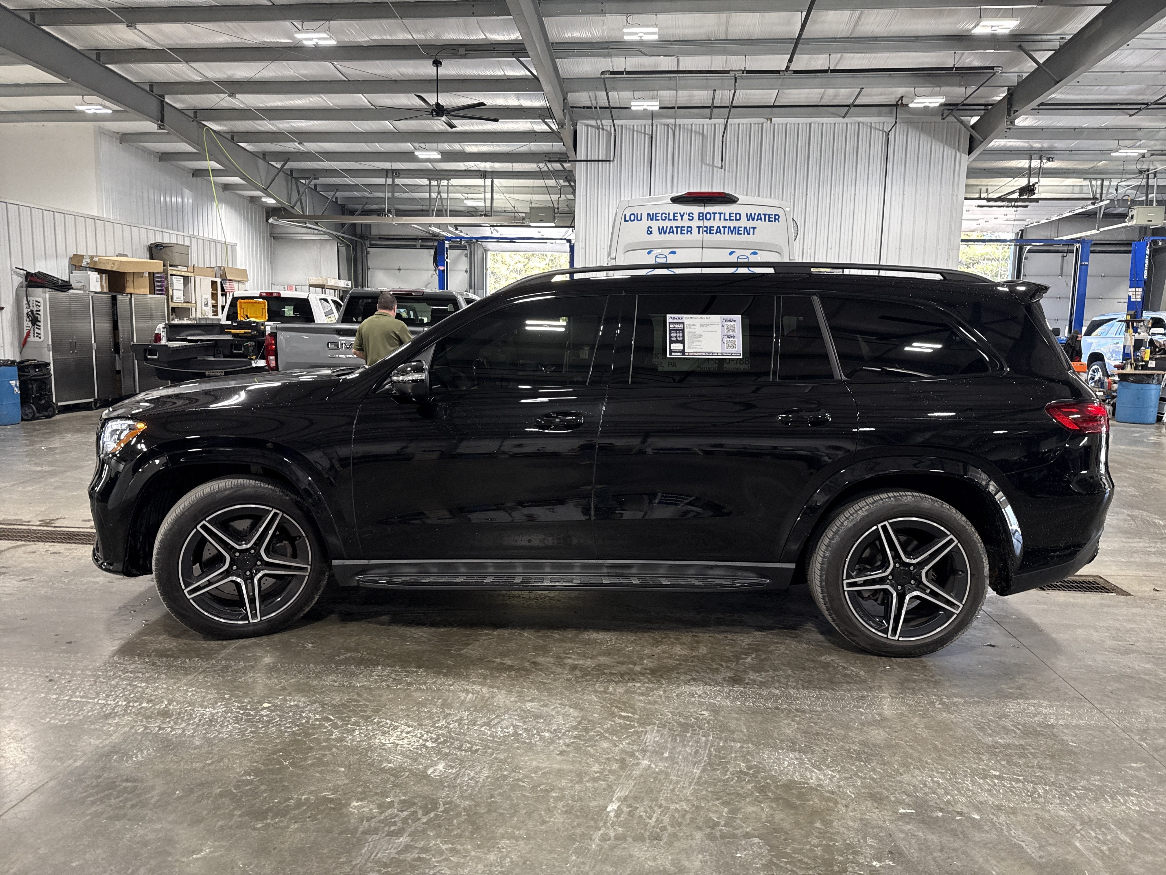 2025 Mercedes-Benz GLS 450 4MATIC®