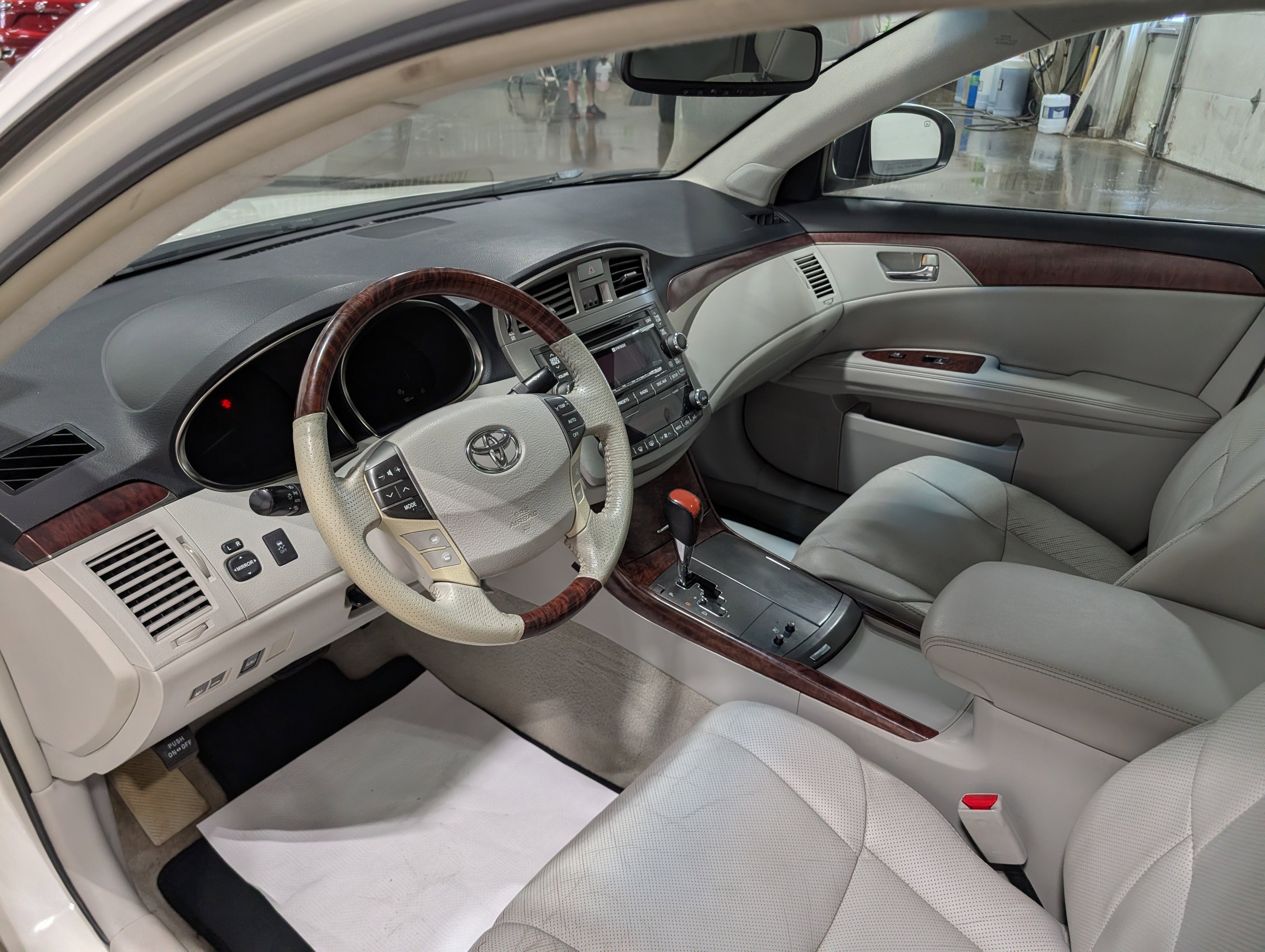 2011 Toyota Avalon Limited