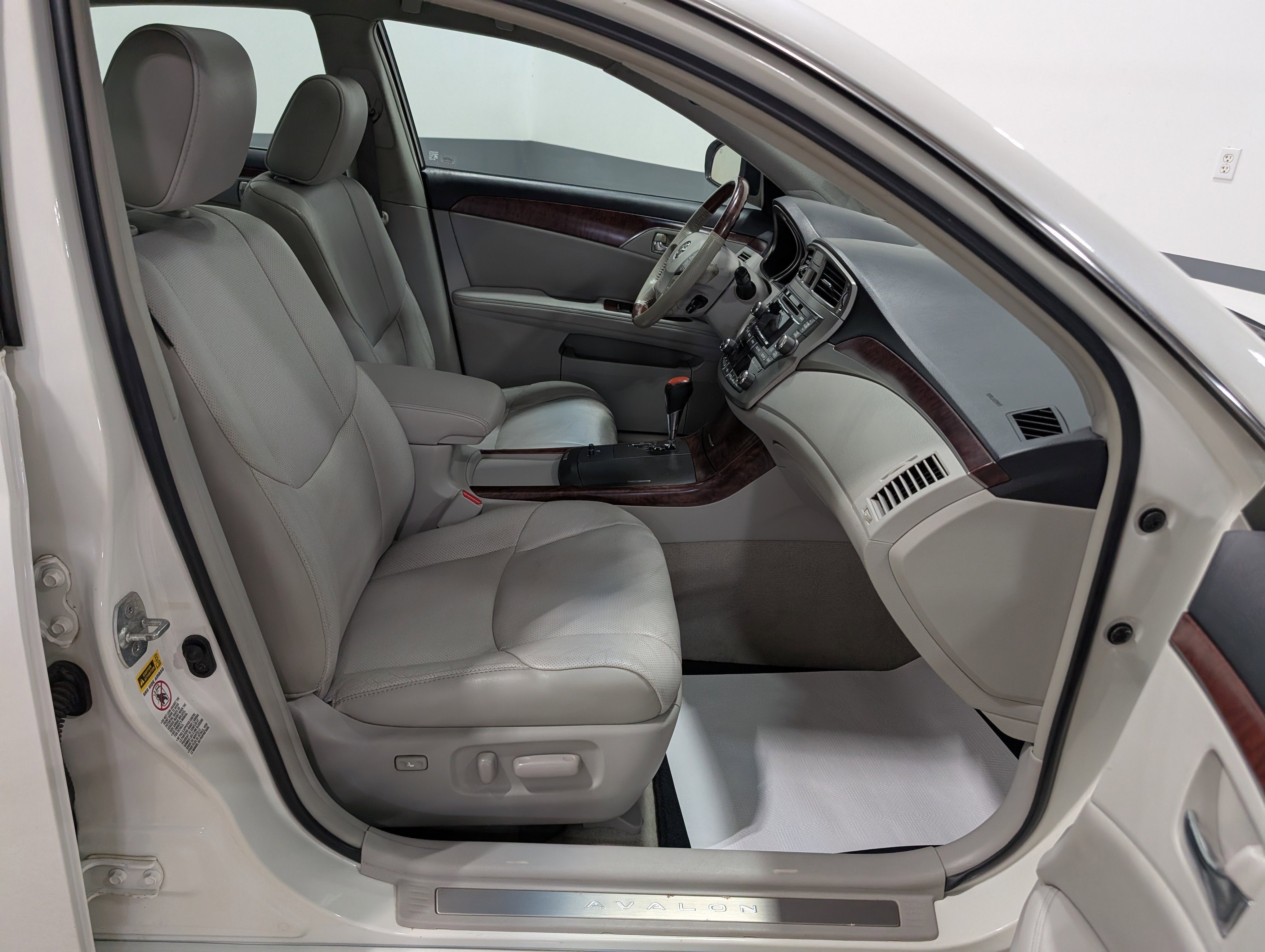 2011 Toyota Avalon Limited