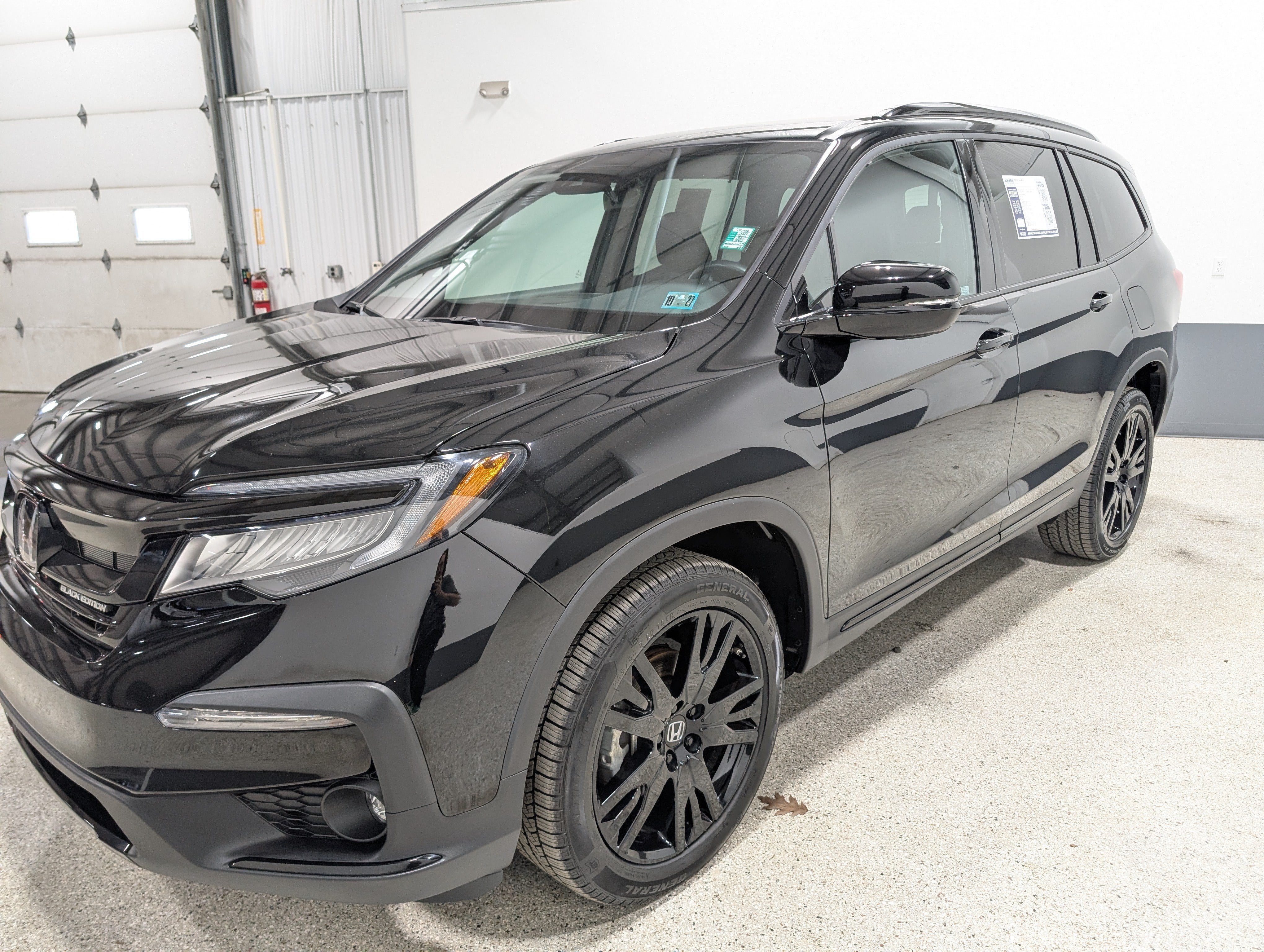 2021 Honda Pilot AWD Black Edition