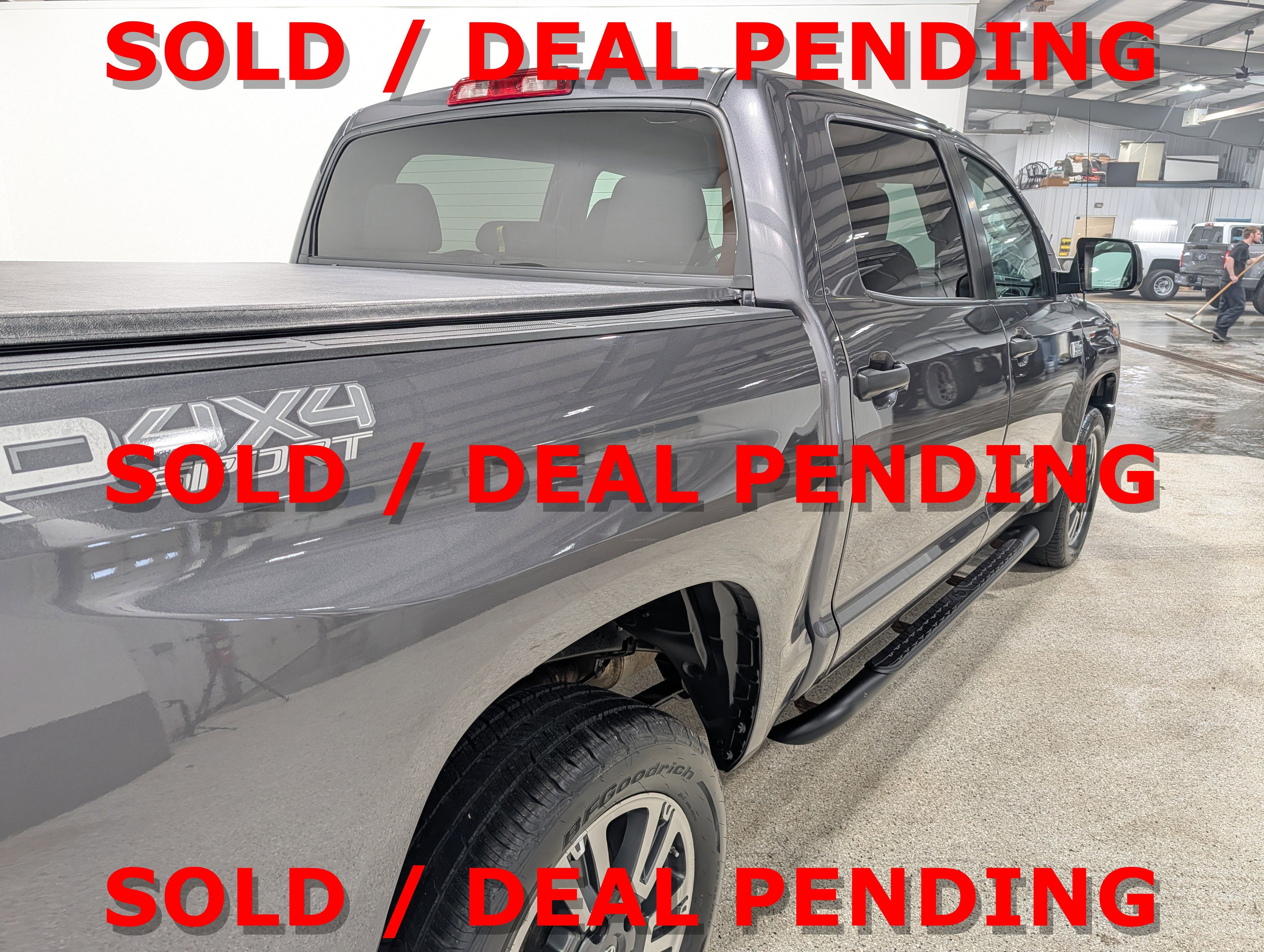 2018 Toyota Tundra SR5 5.7L V8