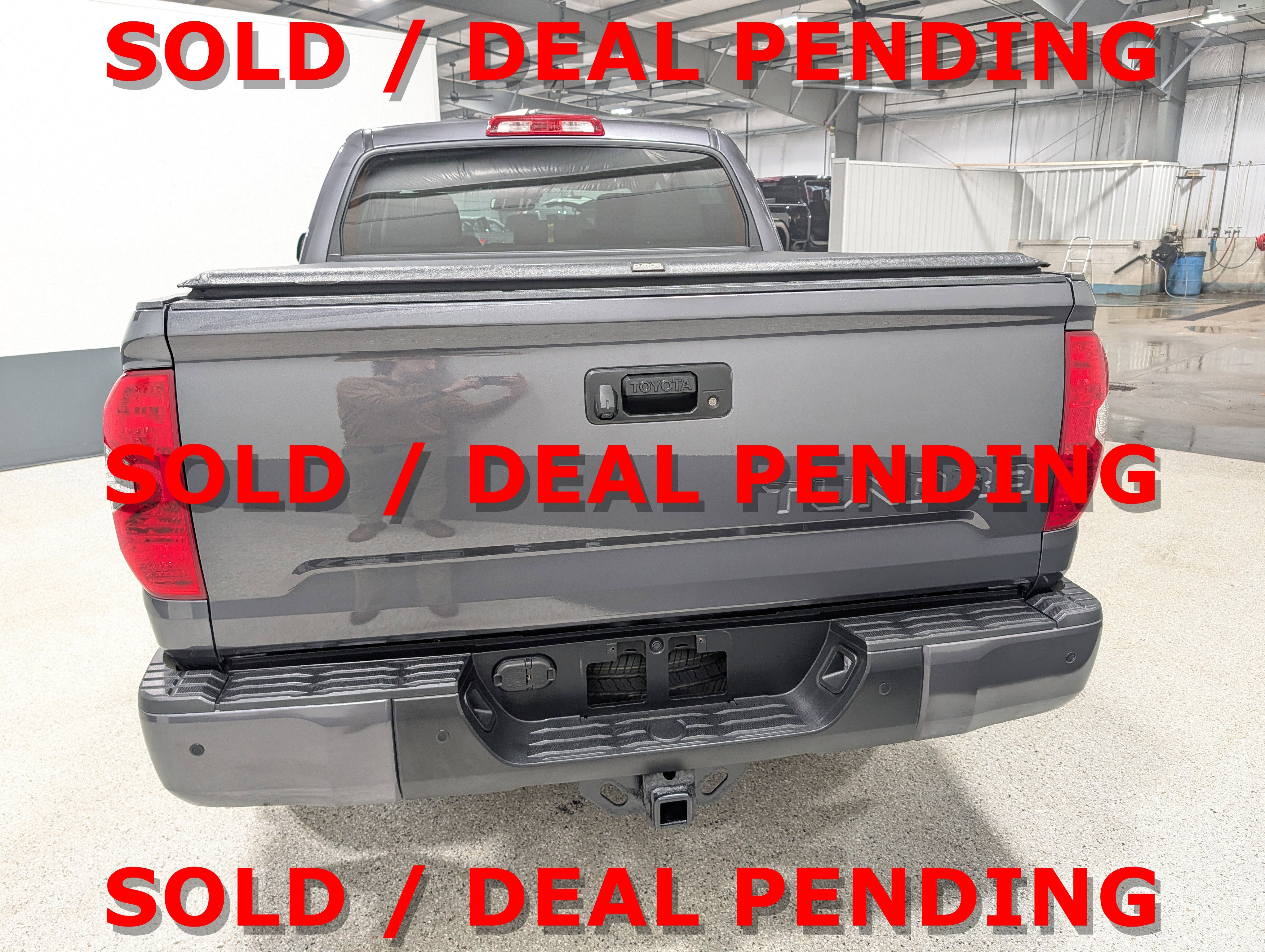 2018 Toyota Tundra SR5 5.7L V8