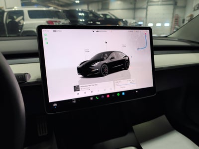 2023 Tesla Model 3 Performance