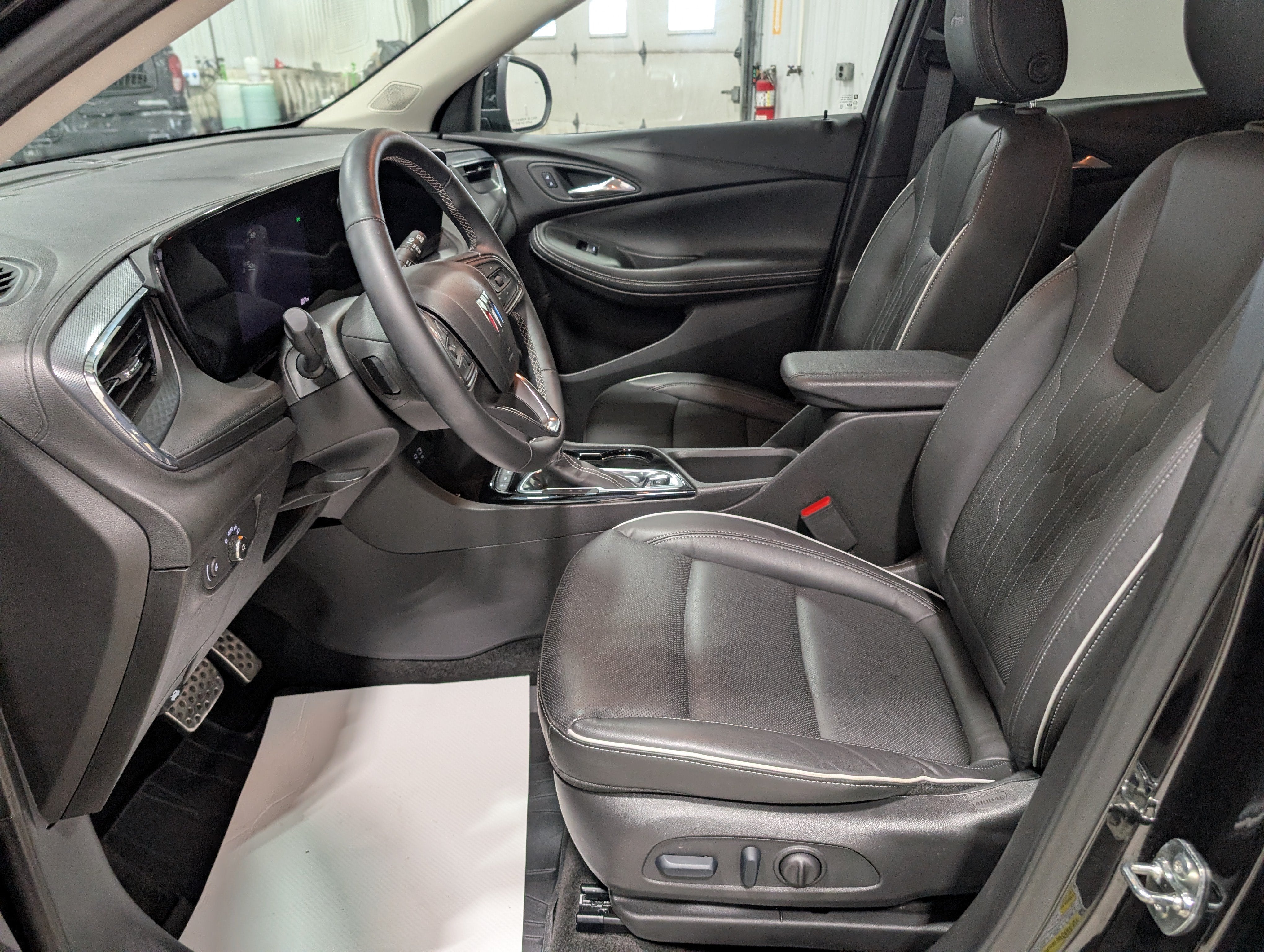 2025 Buick Encore GX Avenir