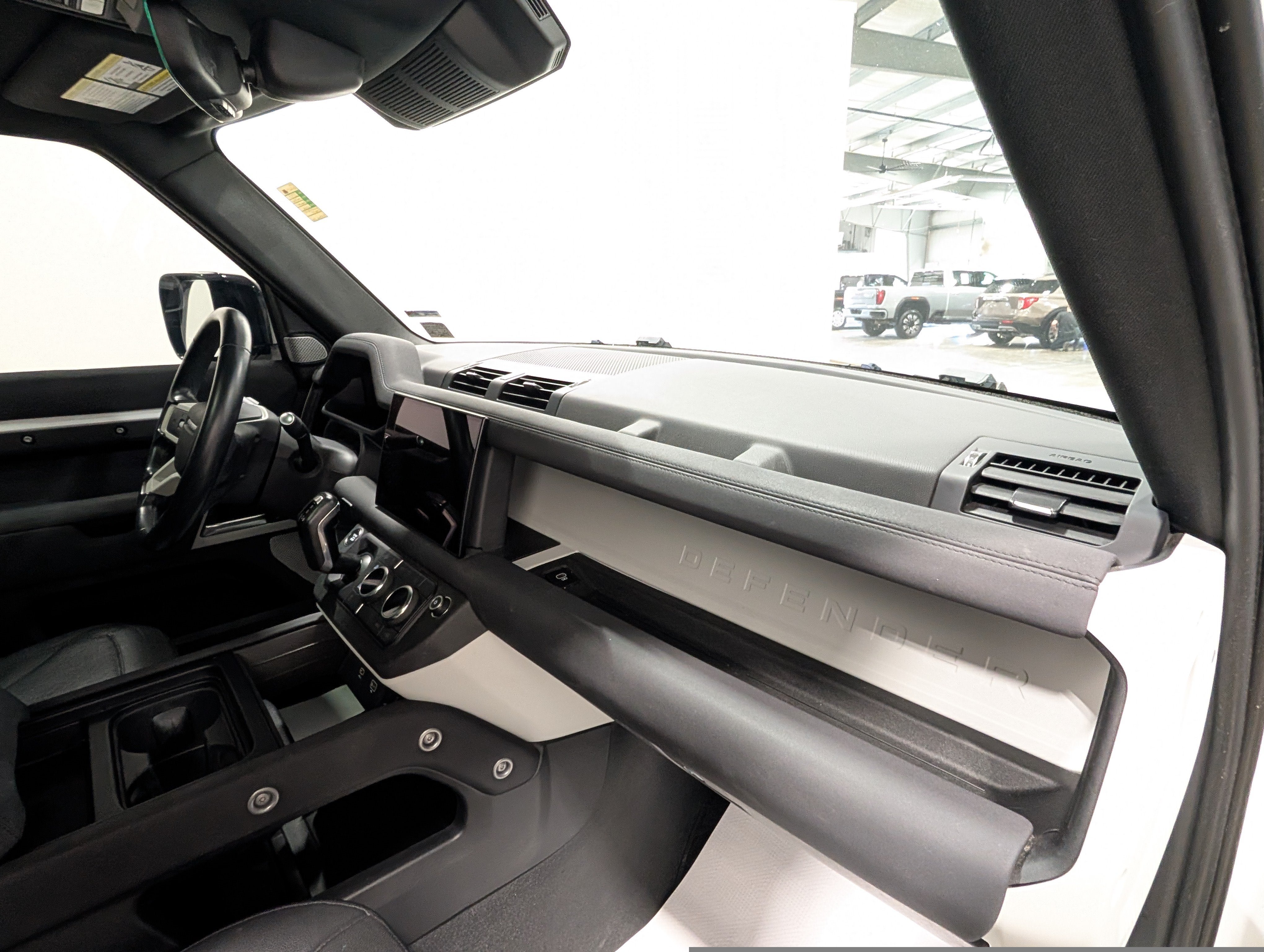 2023 Land Rover Defender S