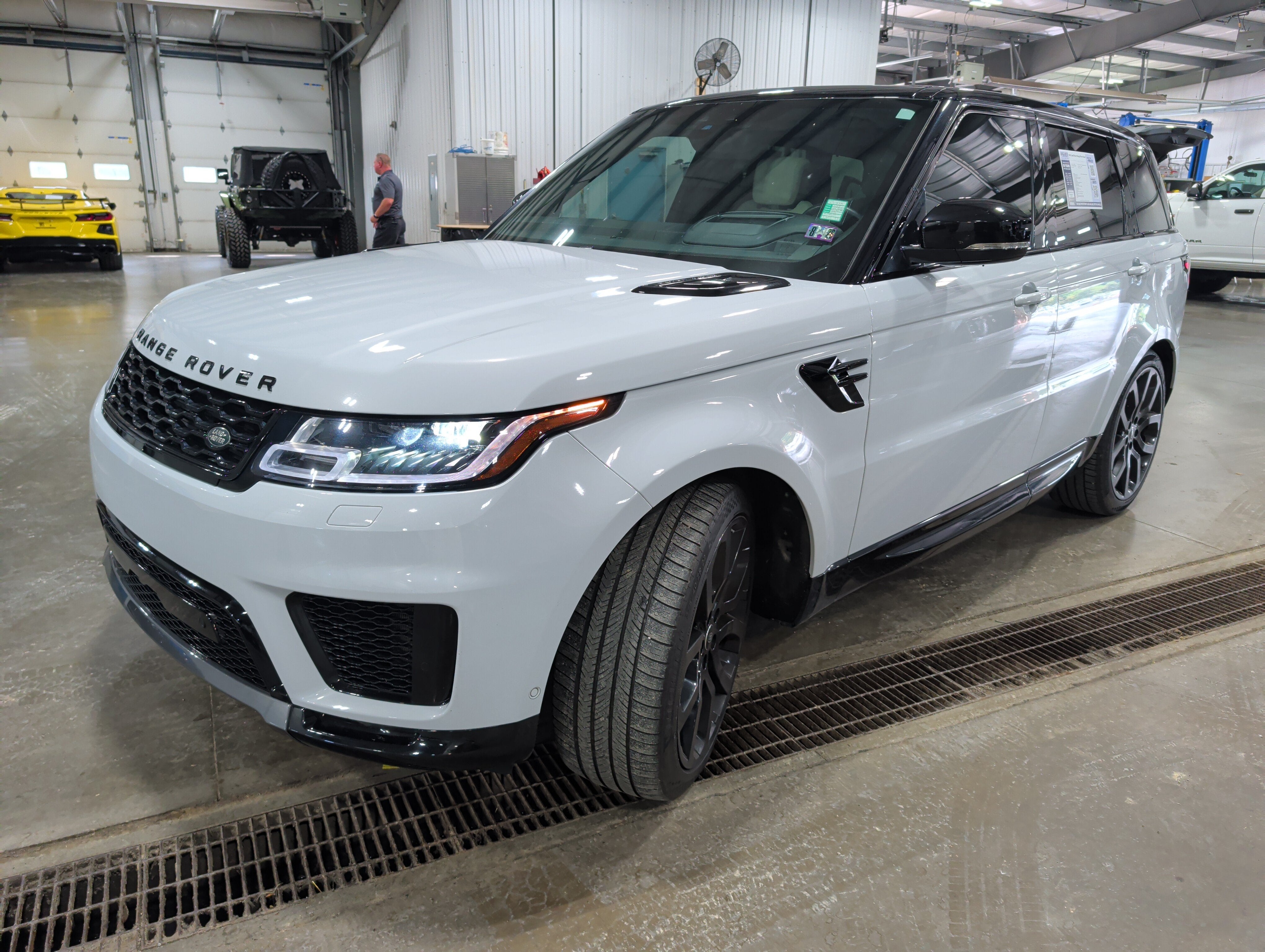 2020 Land Rover Range Rover Sport HSE MHEV