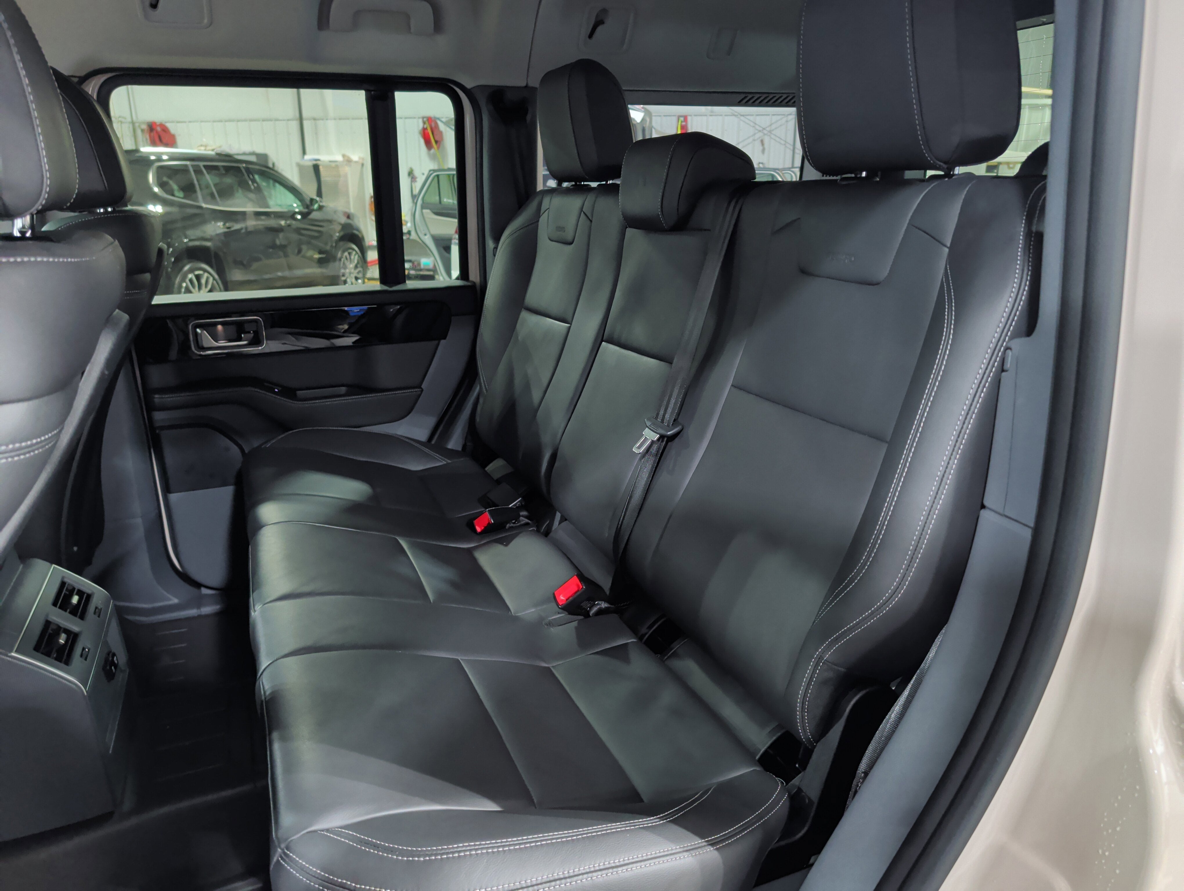 2024 INEOS Grenadier Fieldmaster Edition