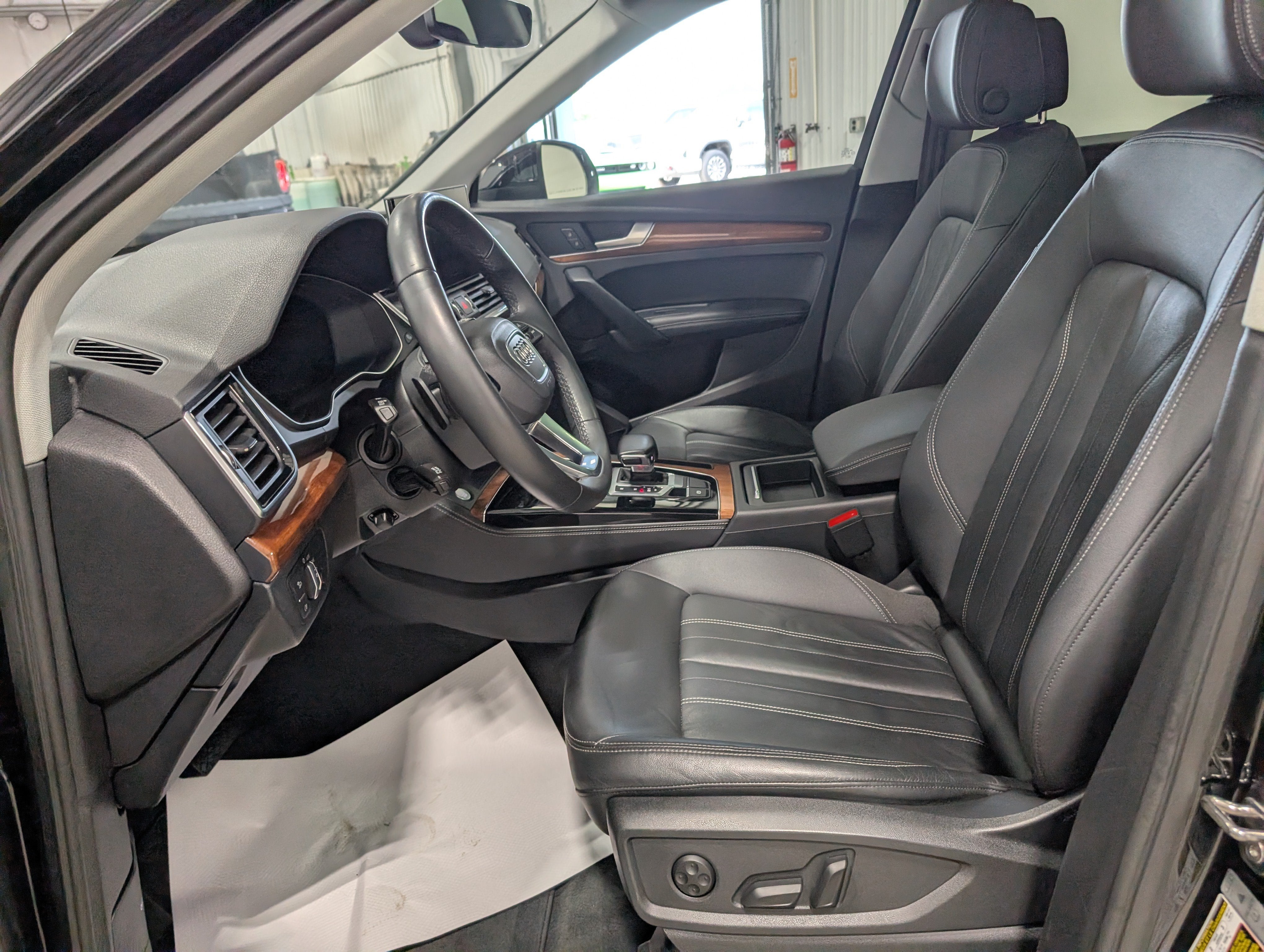 2022 Audi Q5 Premium Plus 45 TFSI S line quattro S tronic