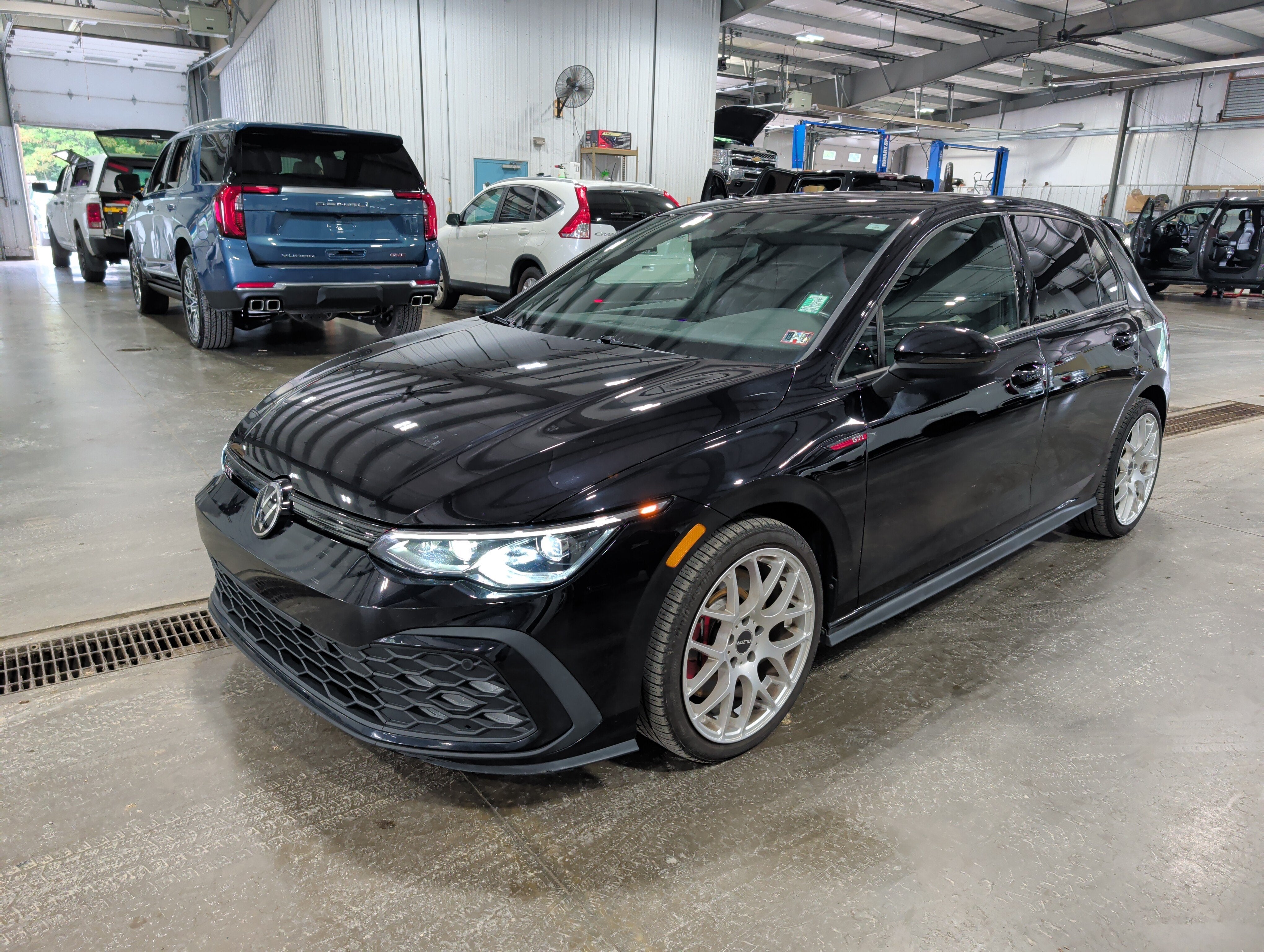 2023 Volkswagen Golf GTI 2.0T S
